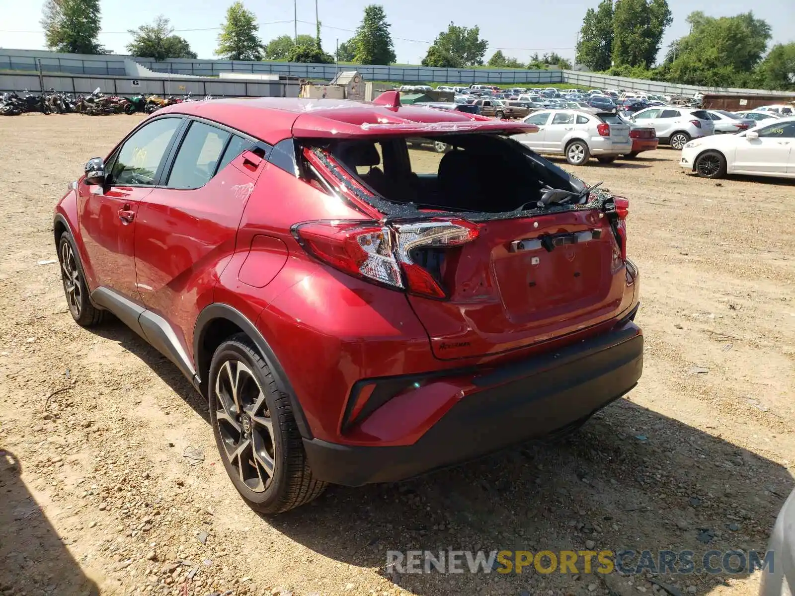 3 Photograph of a damaged car JTNKHMBX8L1077339 TOYOTA C-HR 2020