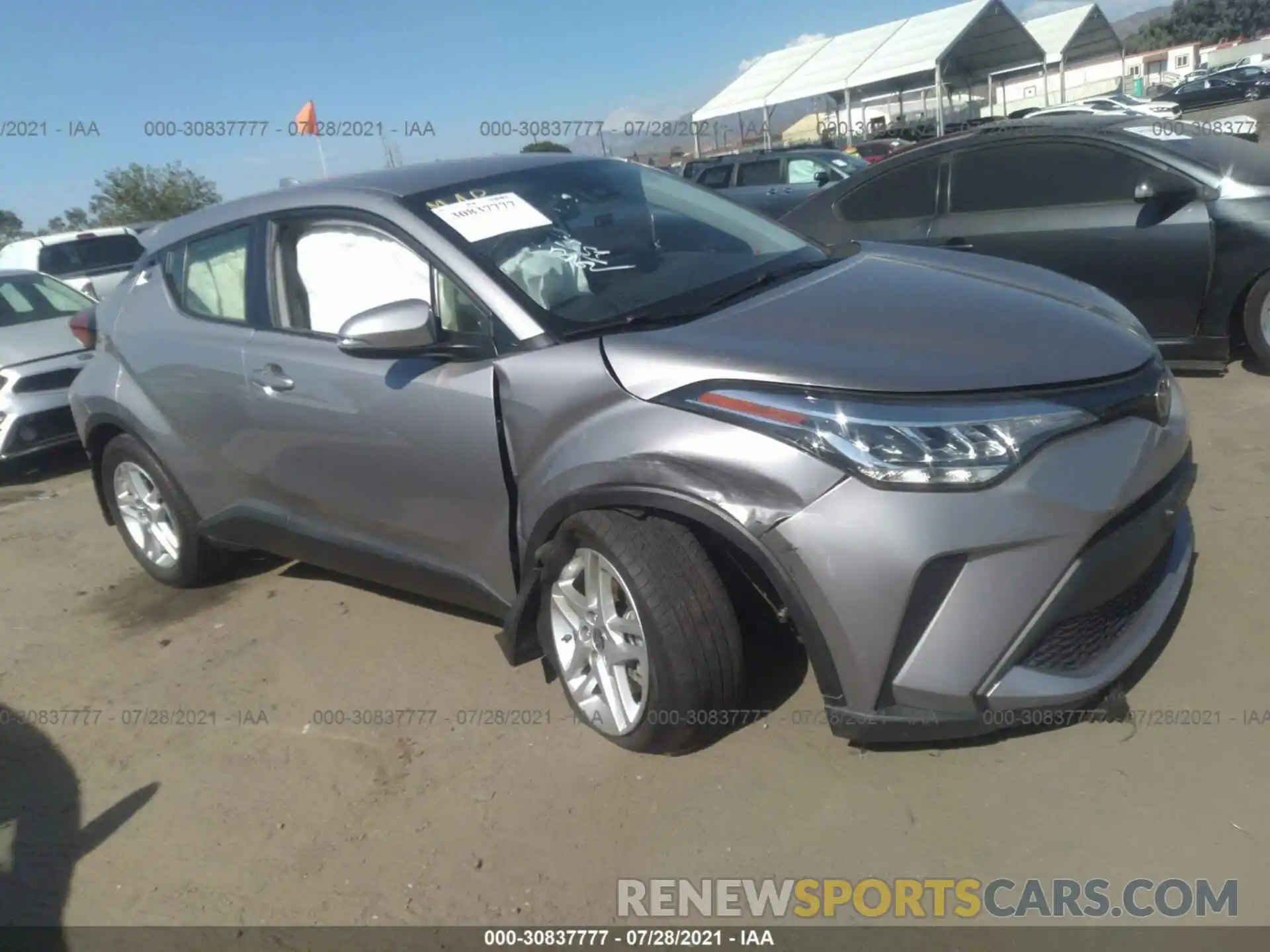 1 Photograph of a damaged car JTNKHMBX8L1078684 TOYOTA C-HR 2020