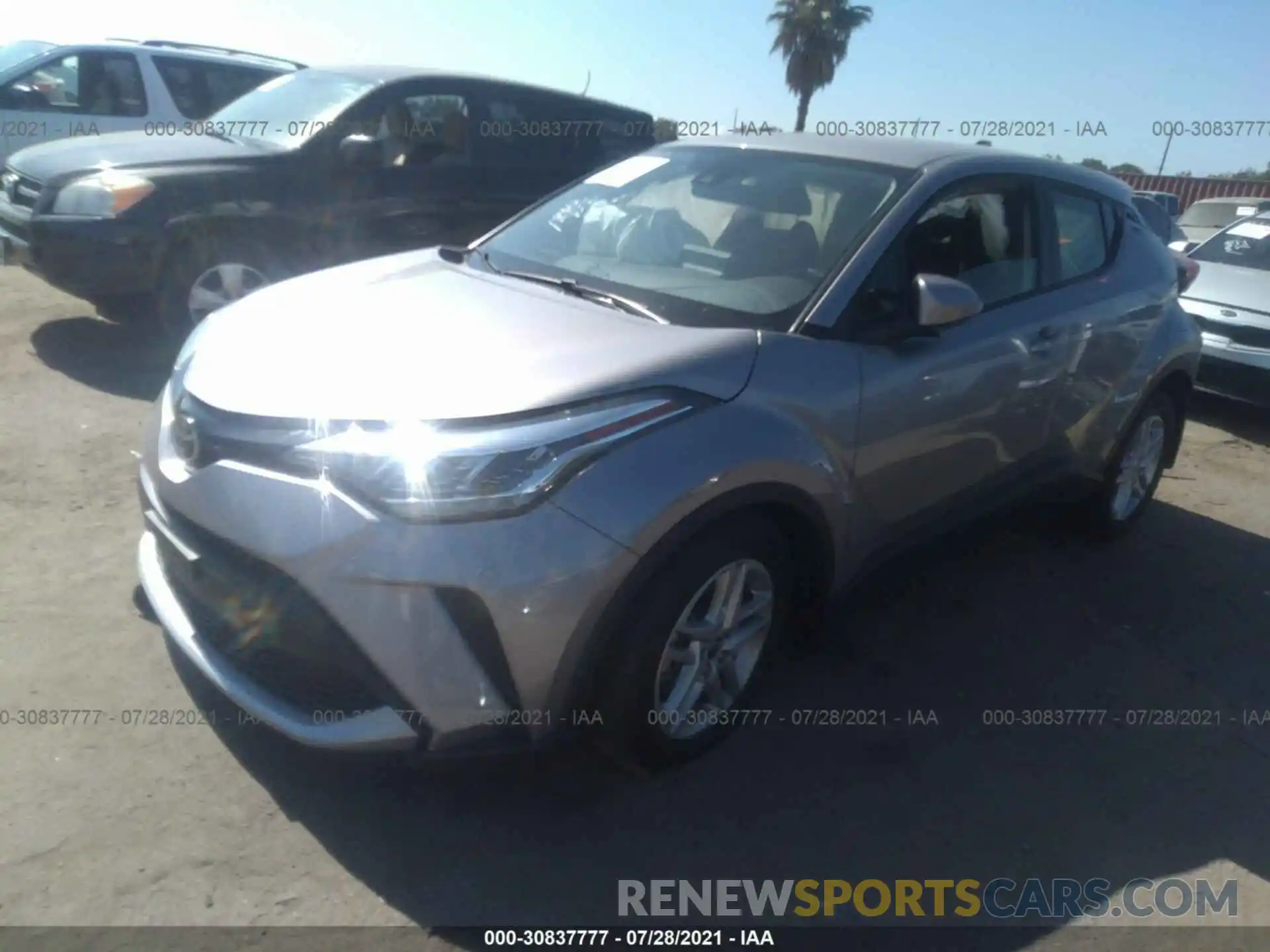 2 Photograph of a damaged car JTNKHMBX8L1078684 TOYOTA C-HR 2020