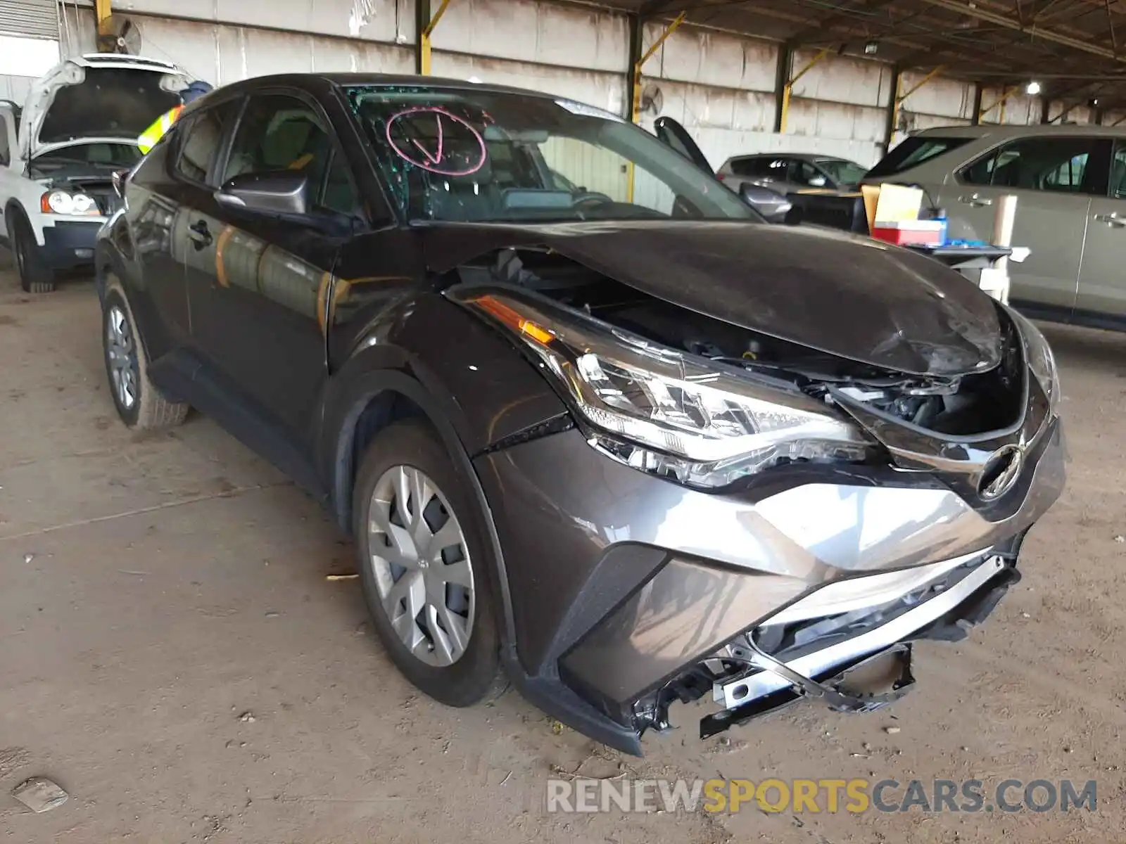 1 Photograph of a damaged car JTNKHMBX8L1081097 TOYOTA C-HR 2020