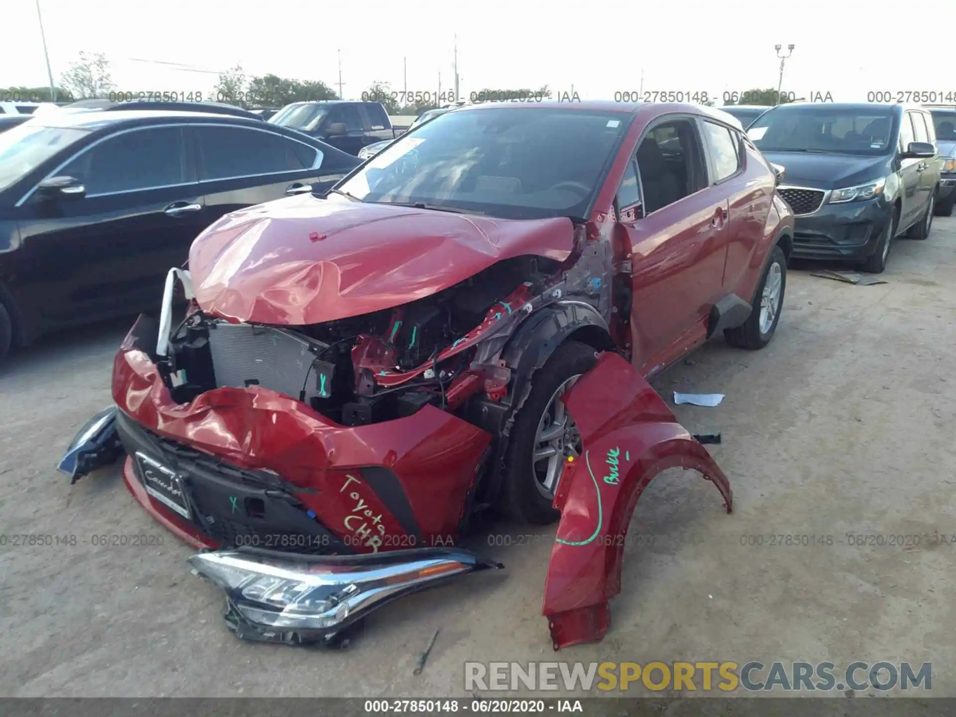 2 Photograph of a damaged car JTNKHMBX8L1082041 TOYOTA C-HR 2020