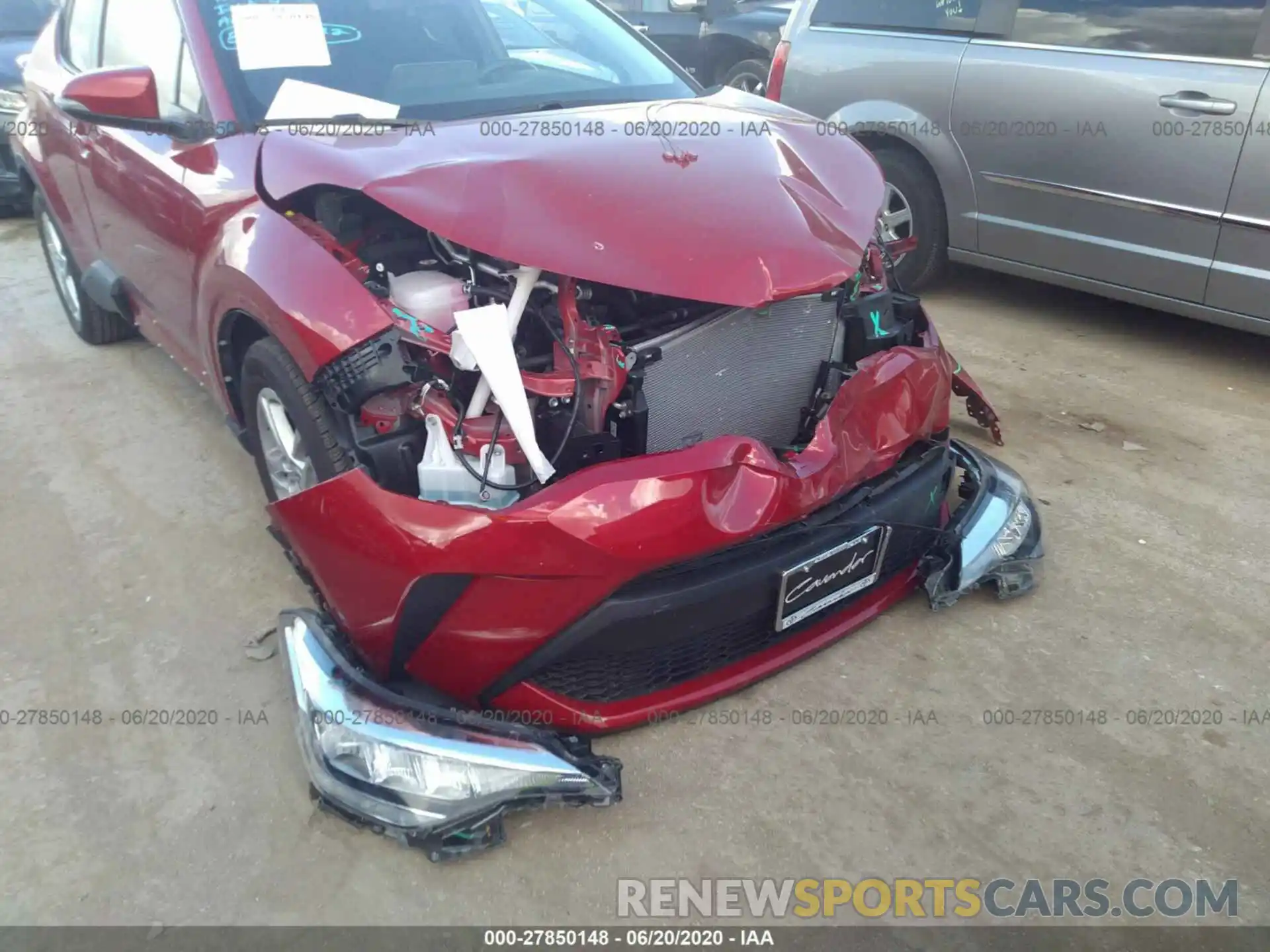 6 Photograph of a damaged car JTNKHMBX8L1082041 TOYOTA C-HR 2020