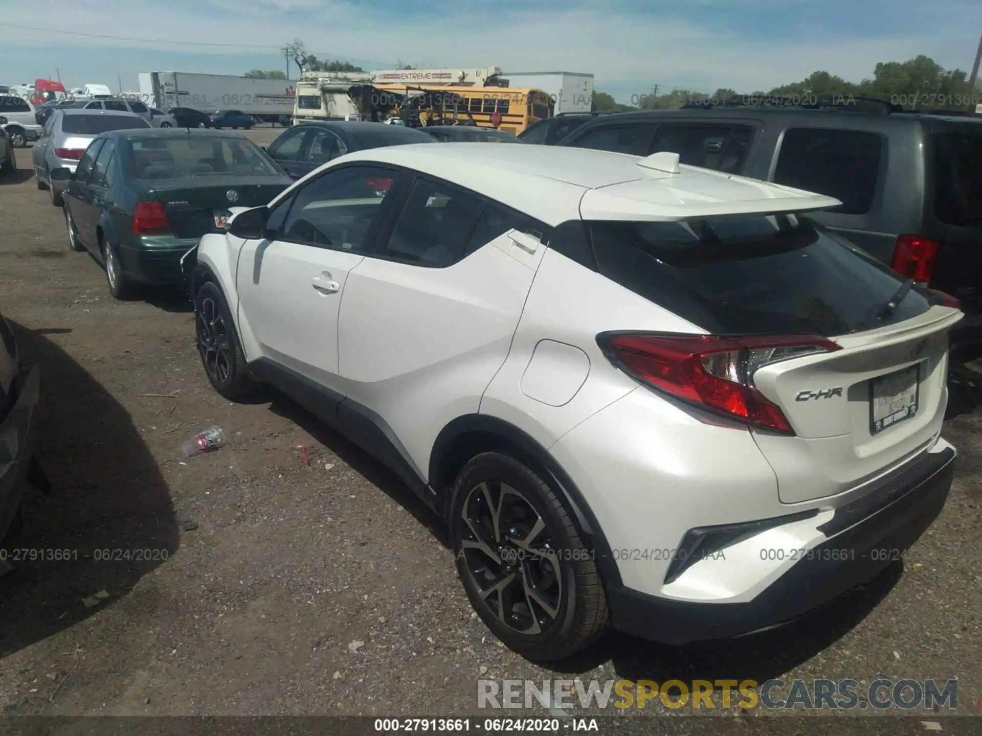 3 Photograph of a damaged car JTNKHMBX8L1085716 TOYOTA C-HR 2020