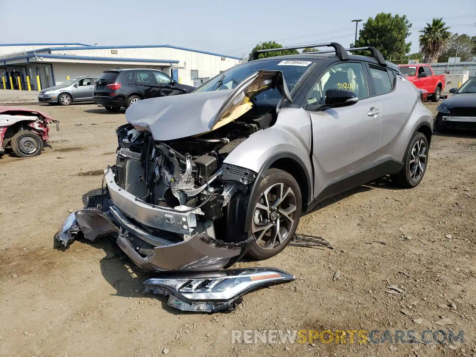 2 Photograph of a damaged car JTNKHMBX8L1085828 TOYOTA C-HR 2020