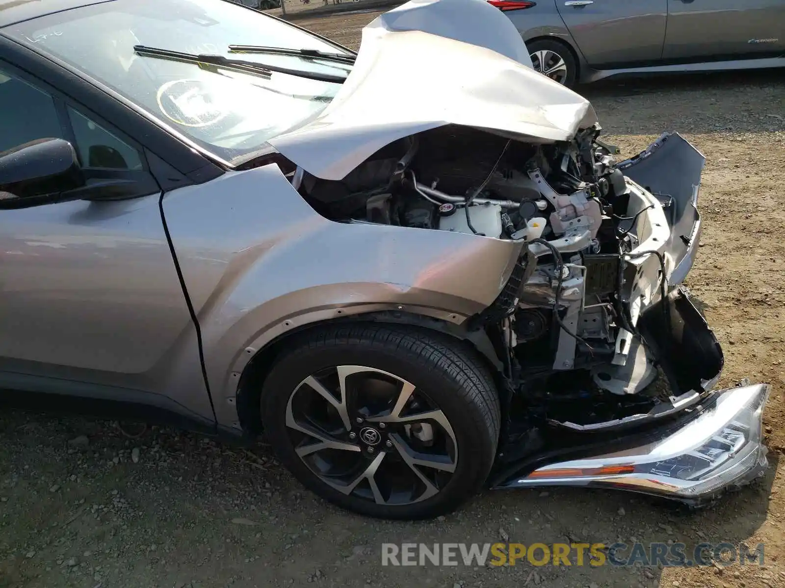 9 Photograph of a damaged car JTNKHMBX8L1085828 TOYOTA C-HR 2020