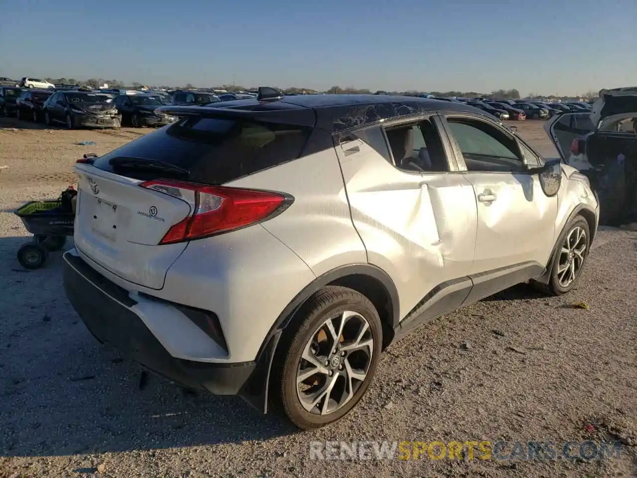 4 Photograph of a damaged car JTNKHMBX8L1086350 TOYOTA C-HR 2020