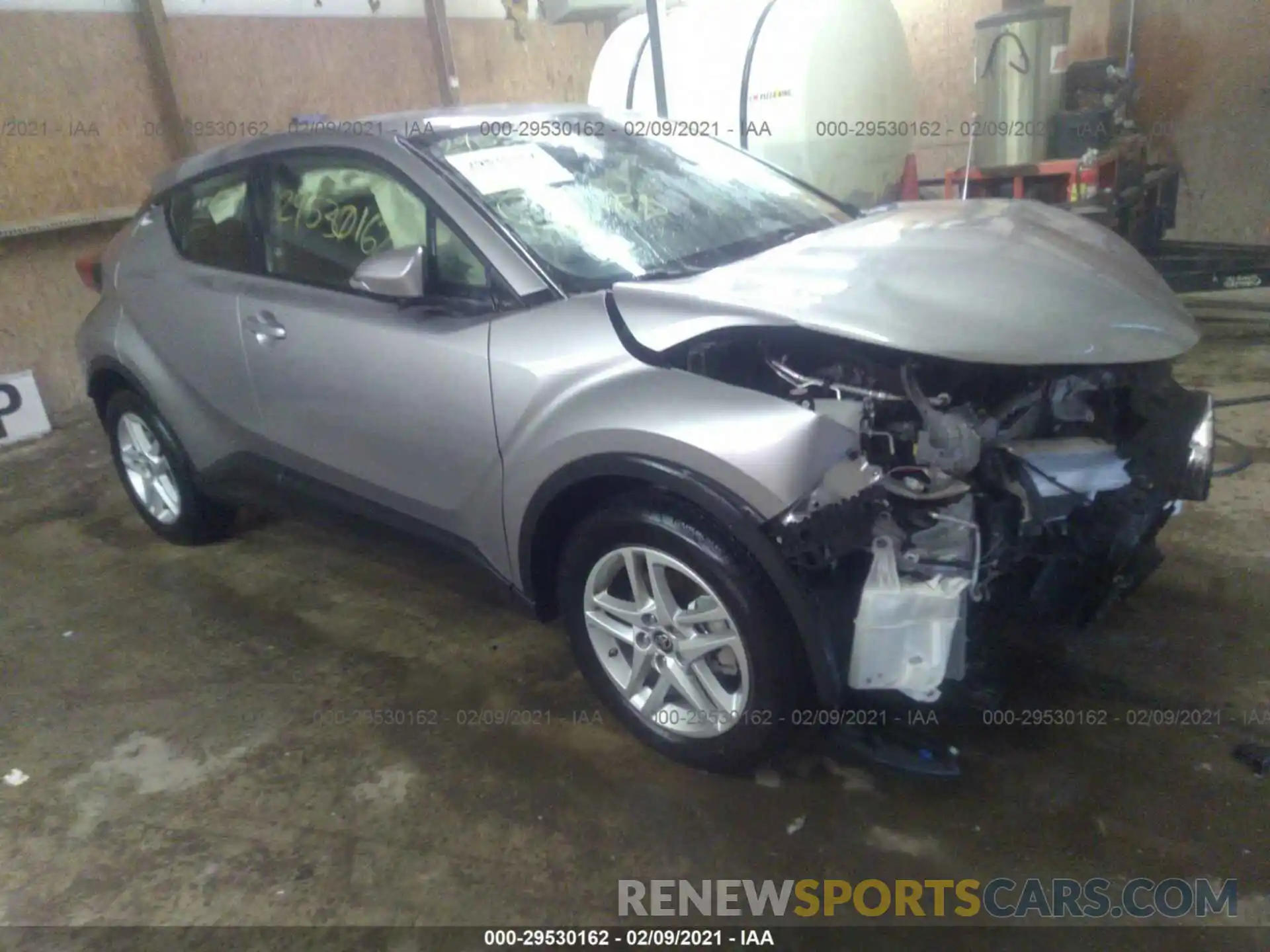 1 Photograph of a damaged car JTNKHMBX8L1087515 TOYOTA C-HR 2020