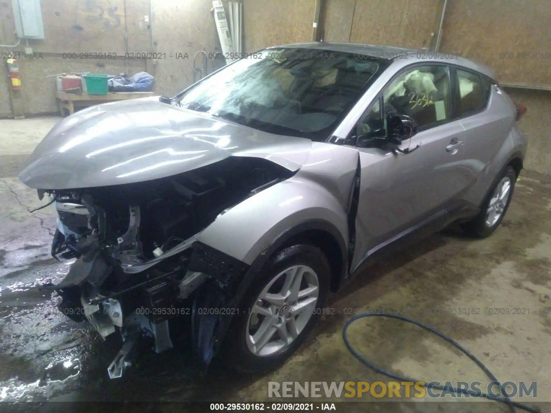 2 Фотография поврежденного автомобиля JTNKHMBX8L1087515 TOYOTA C-HR 2020