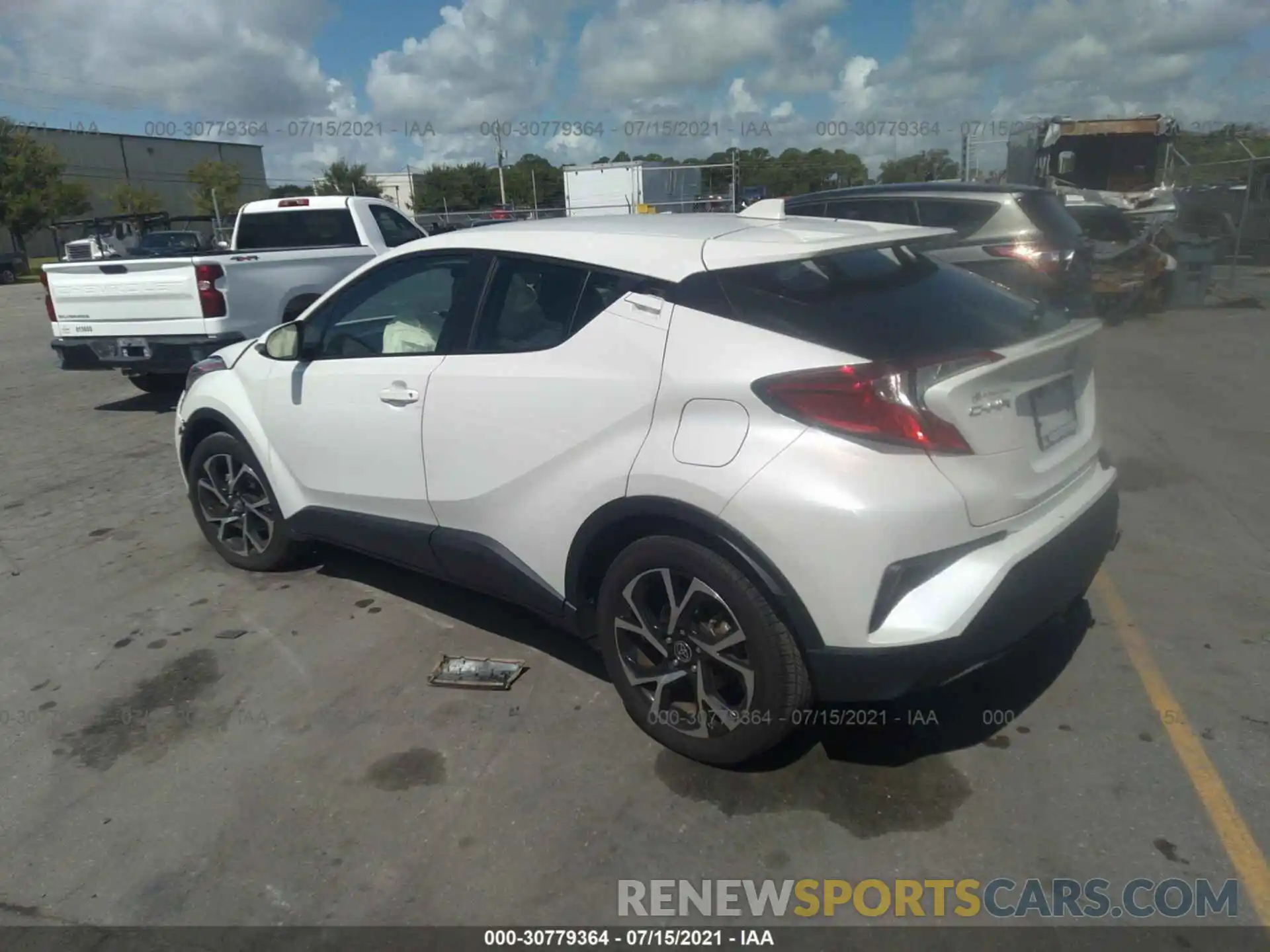 3 Photograph of a damaged car JTNKHMBX8L1088115 TOYOTA C-HR 2020