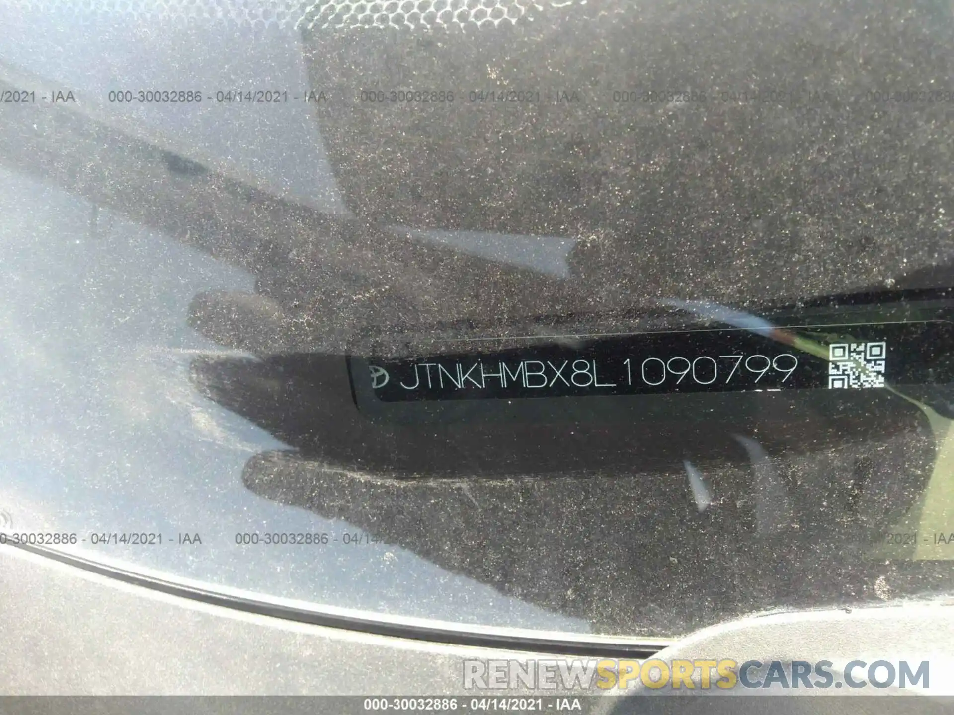 9 Photograph of a damaged car JTNKHMBX8L1090799 TOYOTA C-HR 2020