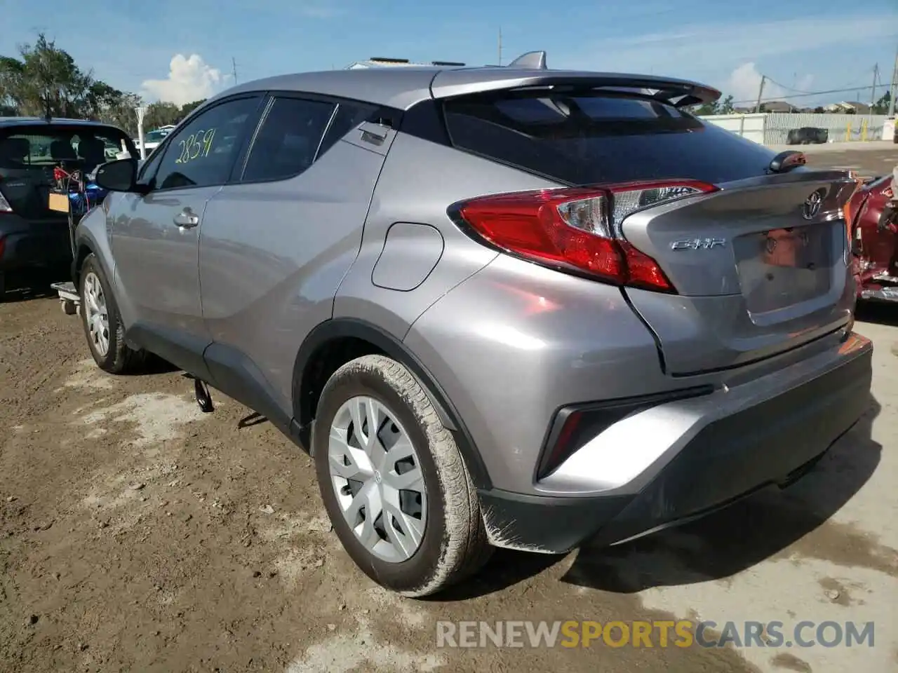 3 Photograph of a damaged car JTNKHMBX8L1092052 TOYOTA C-HR 2020