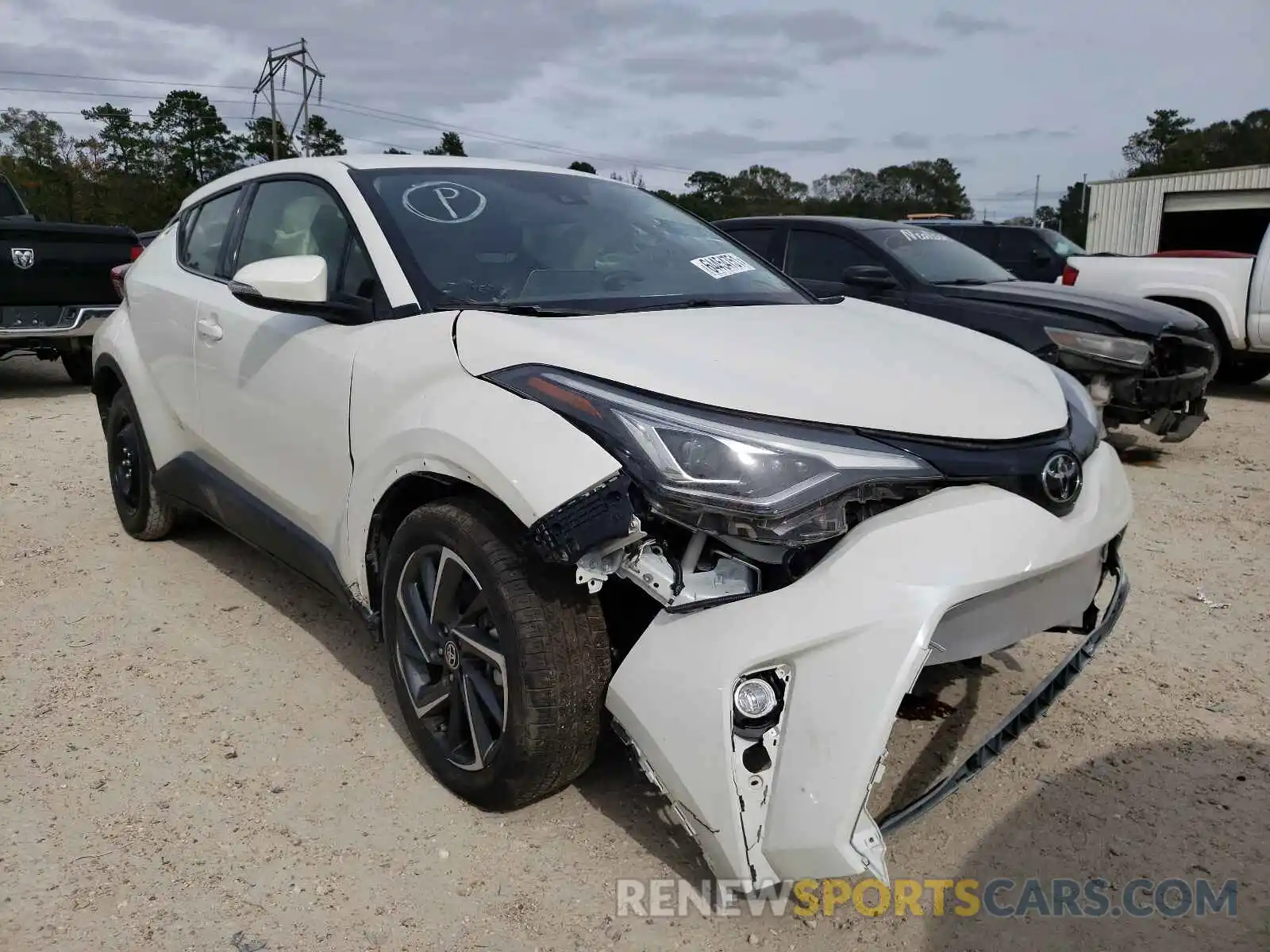 1 Photograph of a damaged car JTNKHMBX8L1093556 TOYOTA C-HR 2020