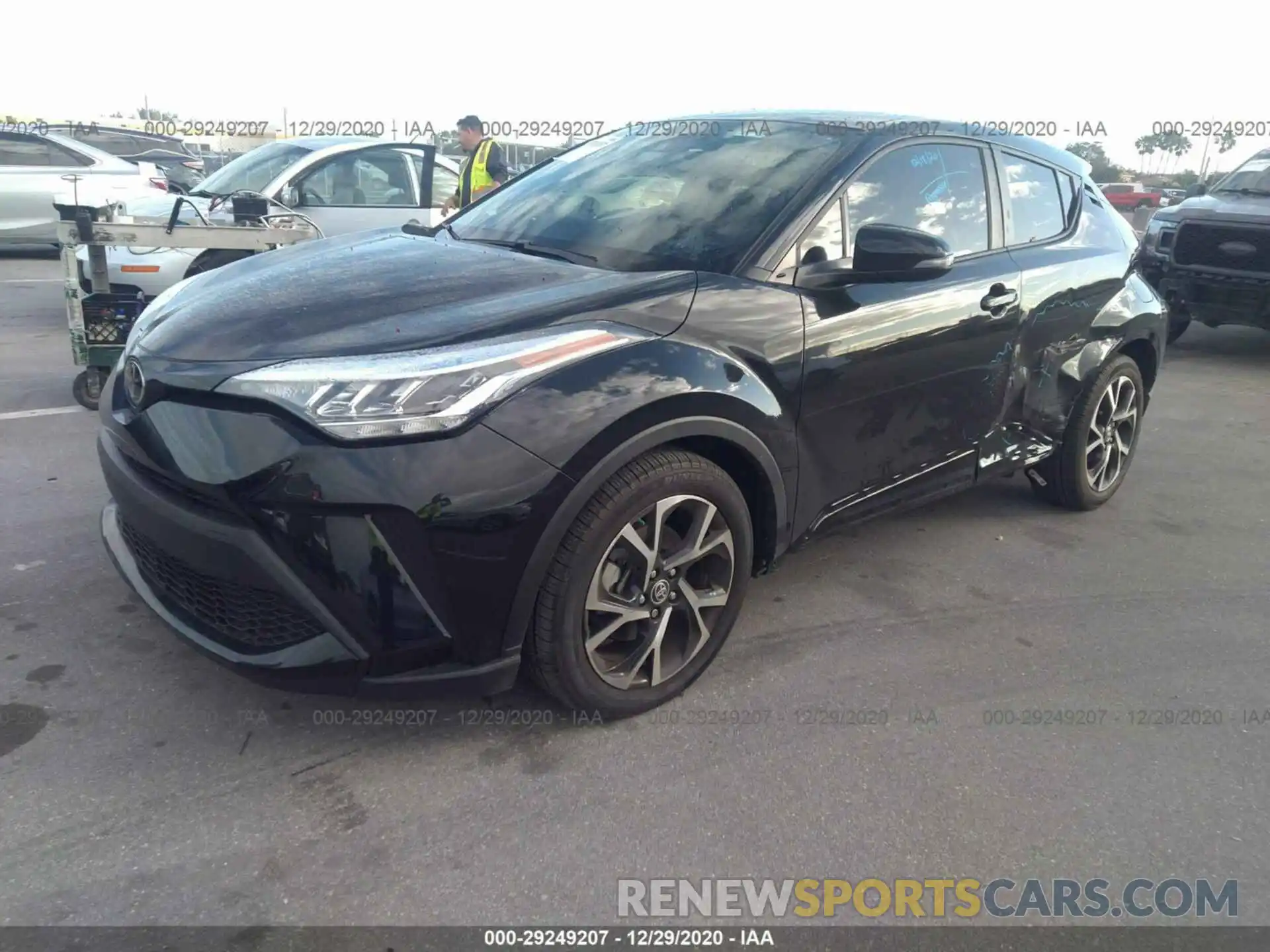 2 Фотография поврежденного автомобиля JTNKHMBX9L1065698 TOYOTA C-HR 2020