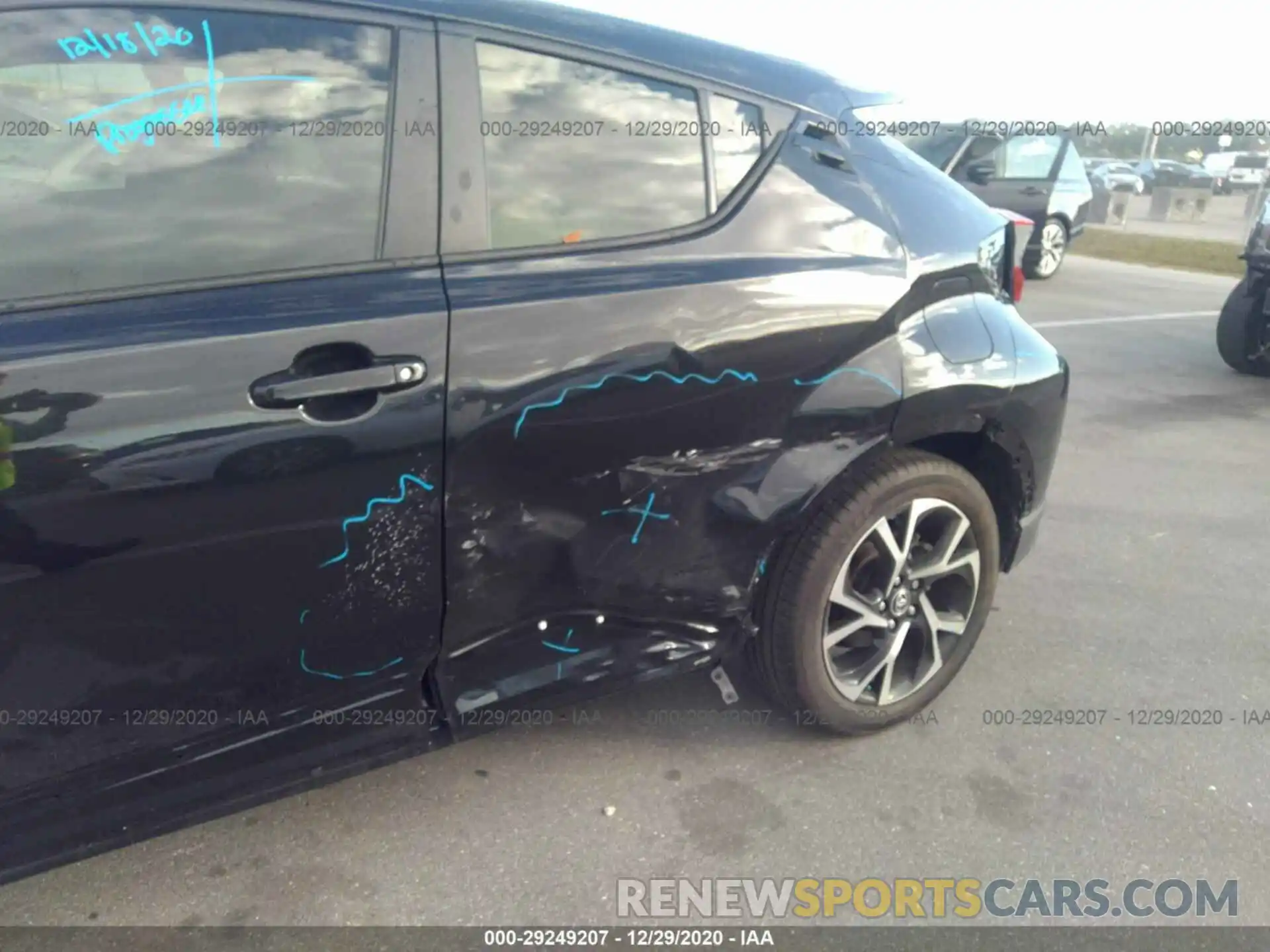 6 Photograph of a damaged car JTNKHMBX9L1065698 TOYOTA C-HR 2020