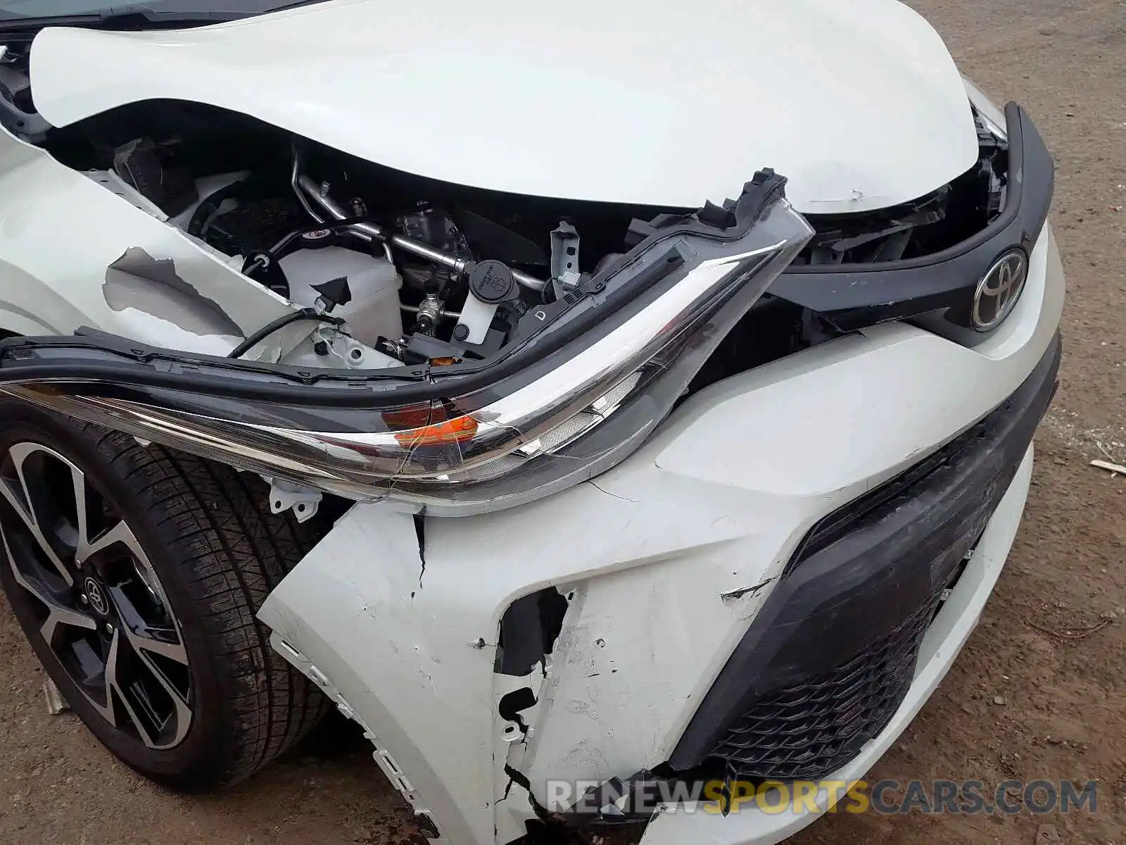 9 Photograph of a damaged car JTNKHMBX9L1066723 TOYOTA C-HR 2020