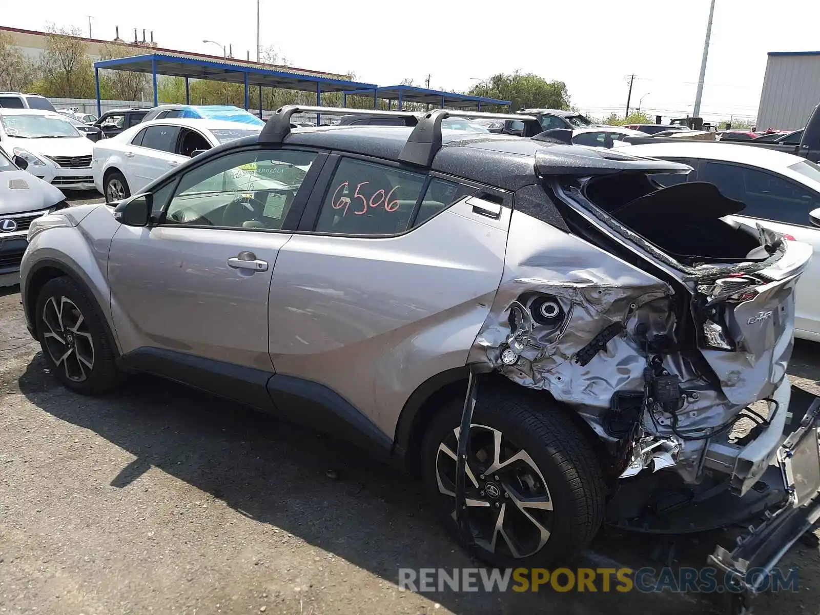 3 Photograph of a damaged car JTNKHMBX9L1068262 TOYOTA C-HR 2020