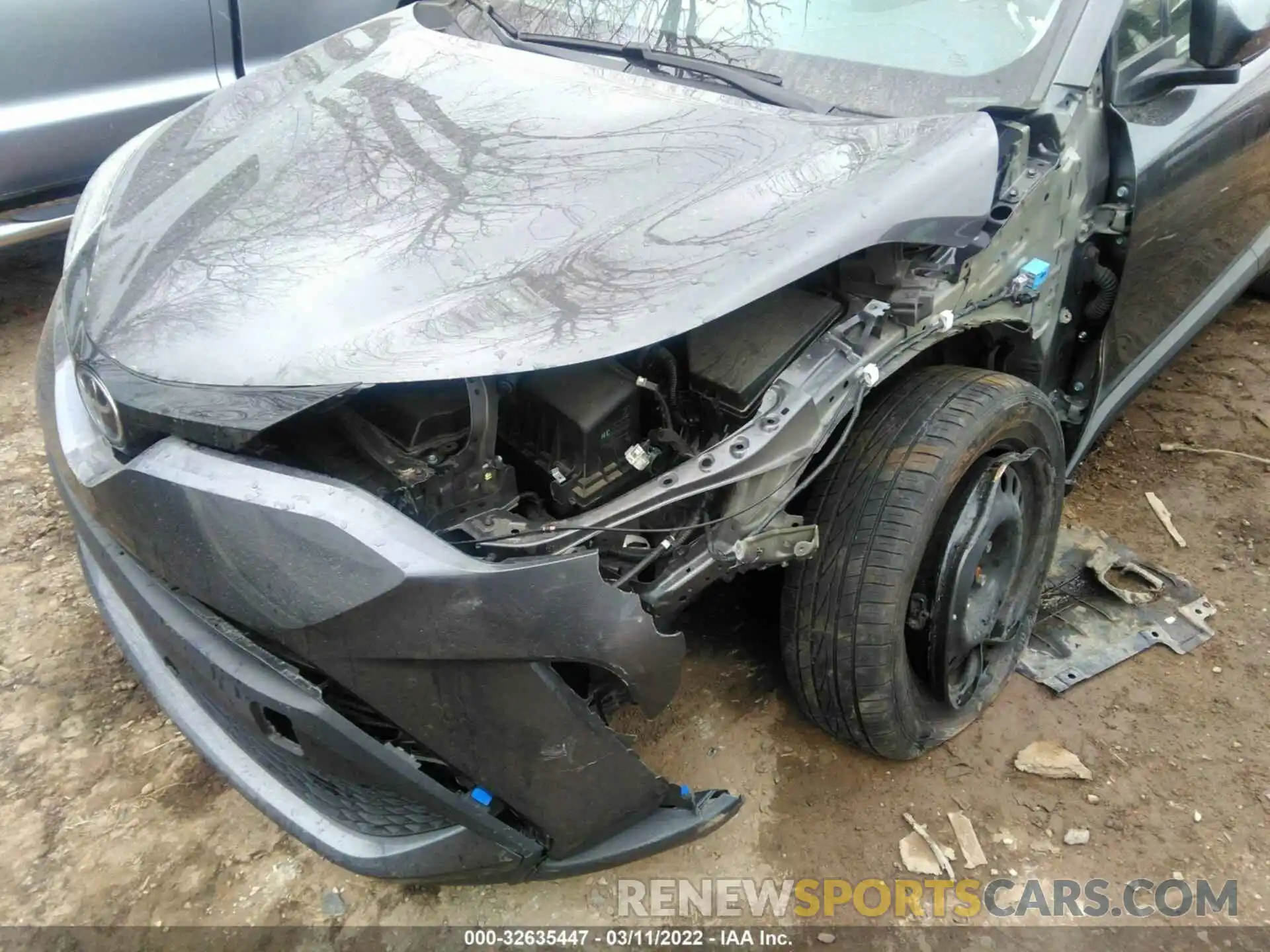 6 Photograph of a damaged car JTNKHMBX9L1068391 TOYOTA C-HR 2020