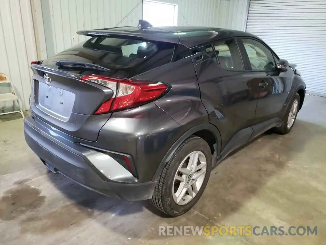 4 Photograph of a damaged car JTNKHMBX9L1068486 TOYOTA C-HR 2020