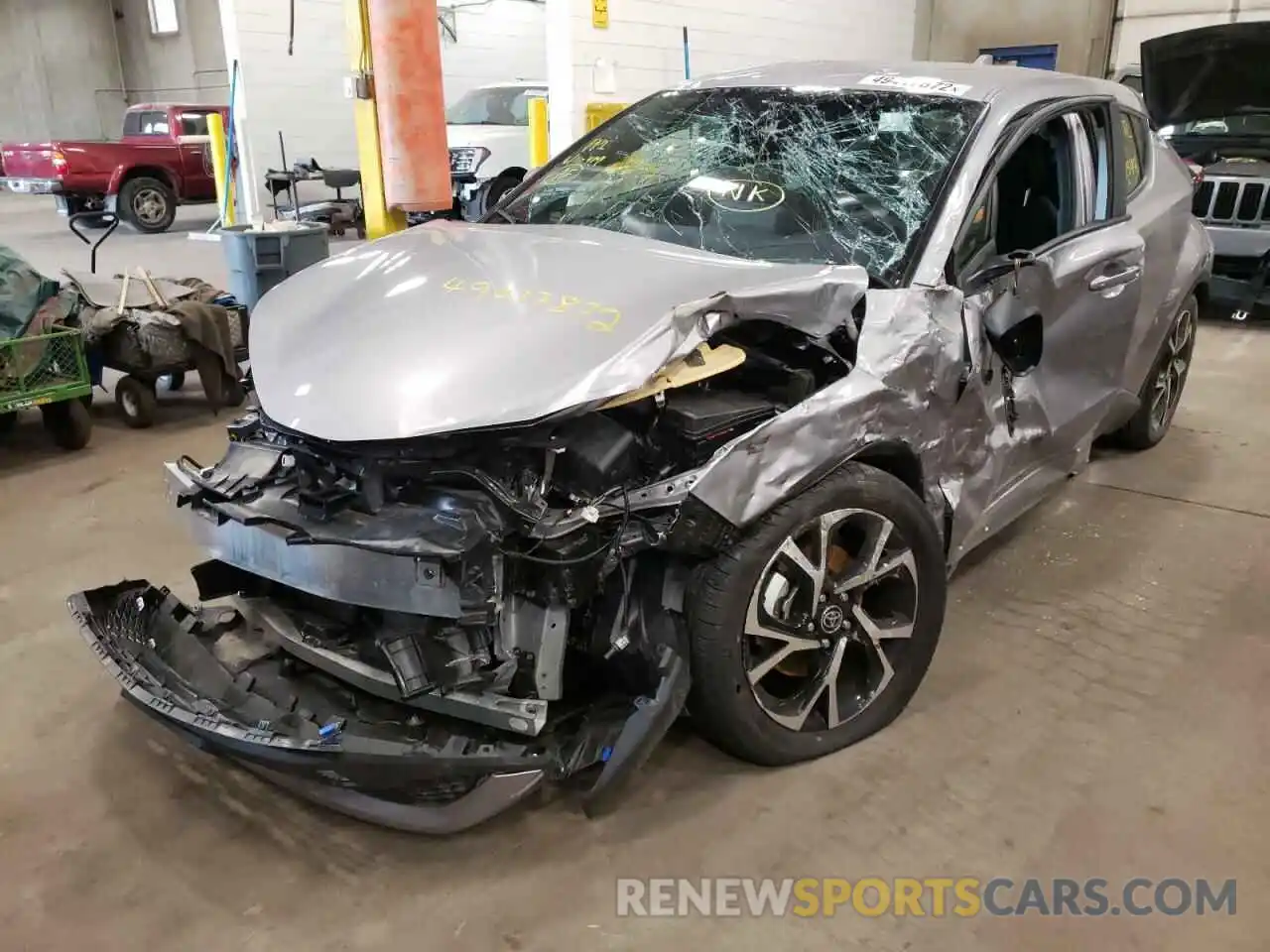 2 Photograph of a damaged car JTNKHMBX9L1068925 TOYOTA C-HR 2020