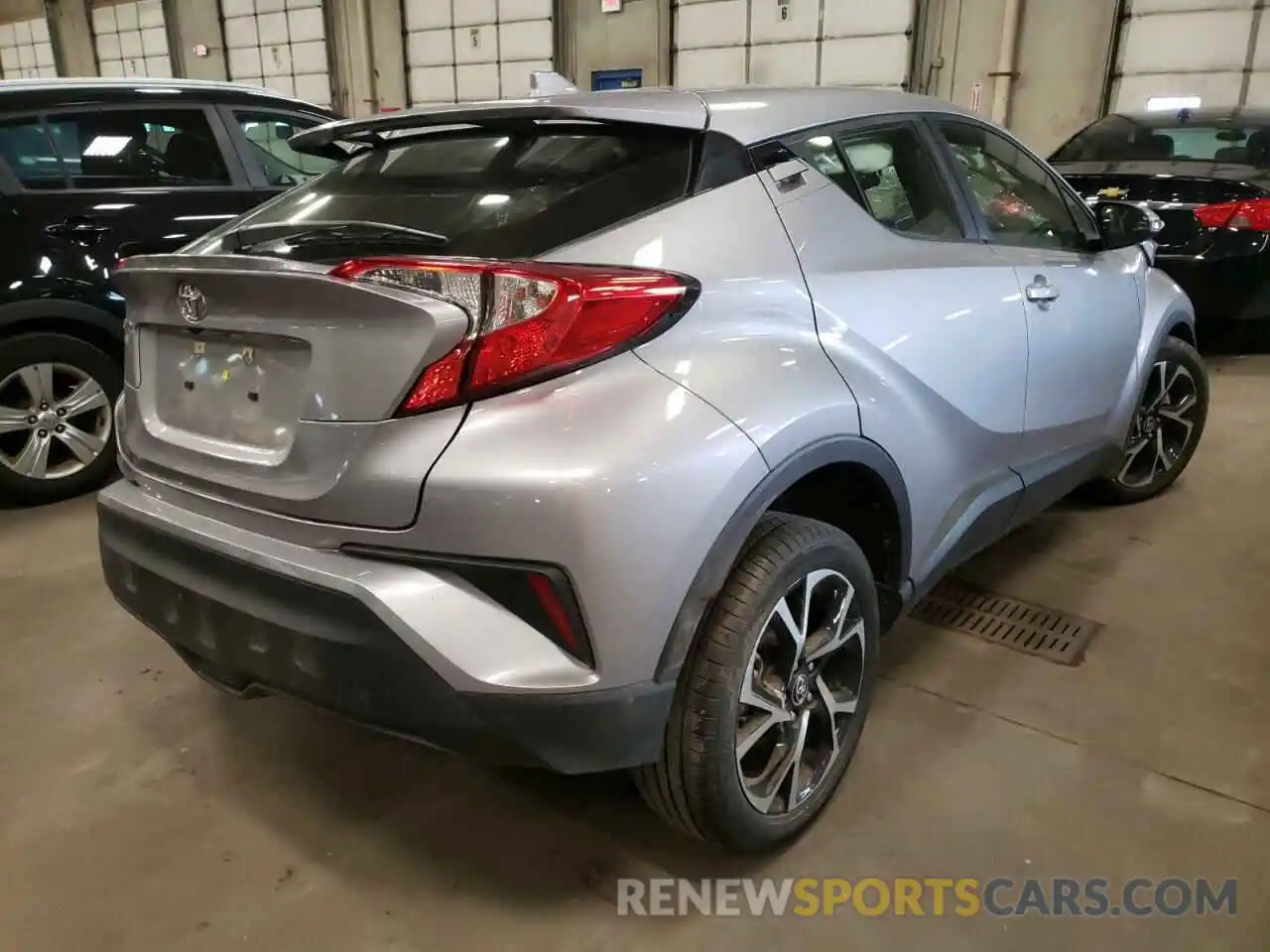 4 Photograph of a damaged car JTNKHMBX9L1068925 TOYOTA C-HR 2020