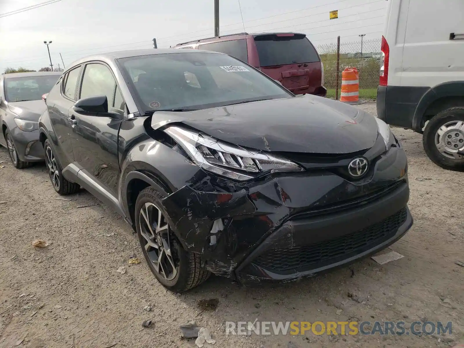 1 Photograph of a damaged car JTNKHMBX9L1070917 TOYOTA C-HR 2020