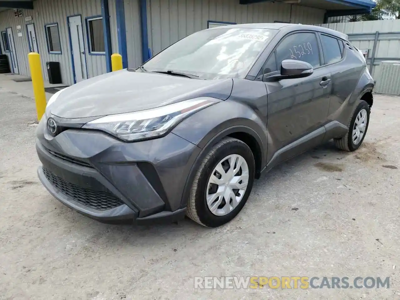 2 Photograph of a damaged car JTNKHMBX9L1073008 TOYOTA C-HR 2020