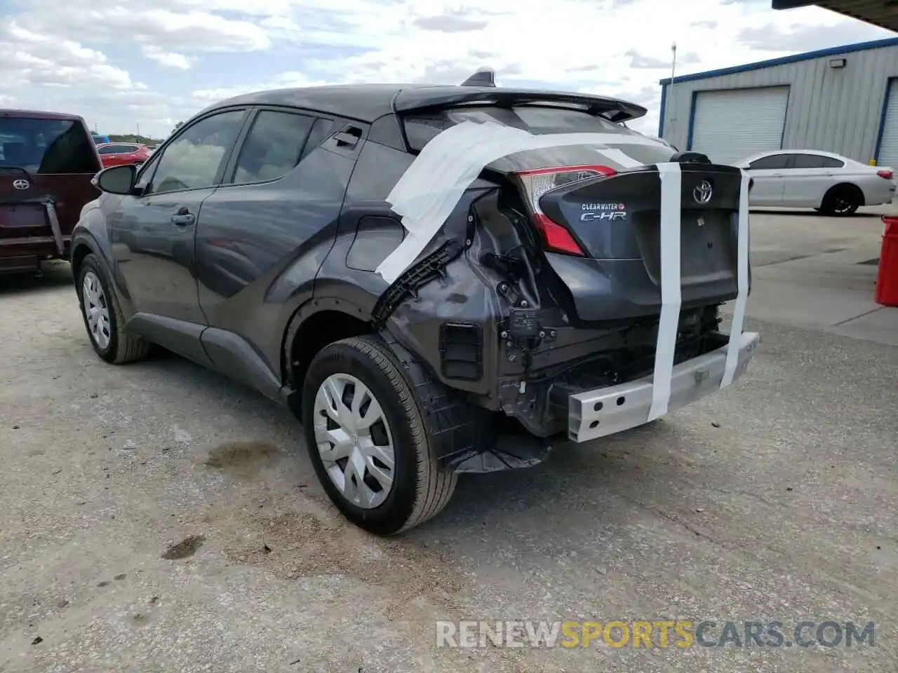 3 Photograph of a damaged car JTNKHMBX9L1073008 TOYOTA C-HR 2020