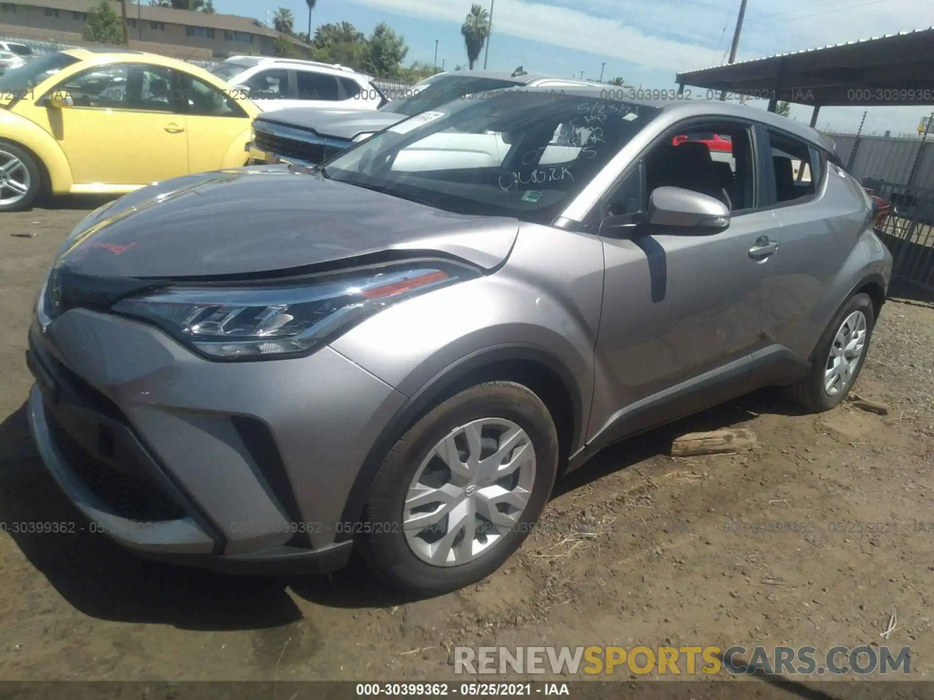 2 Photograph of a damaged car JTNKHMBX9L1075115 TOYOTA C-HR 2020