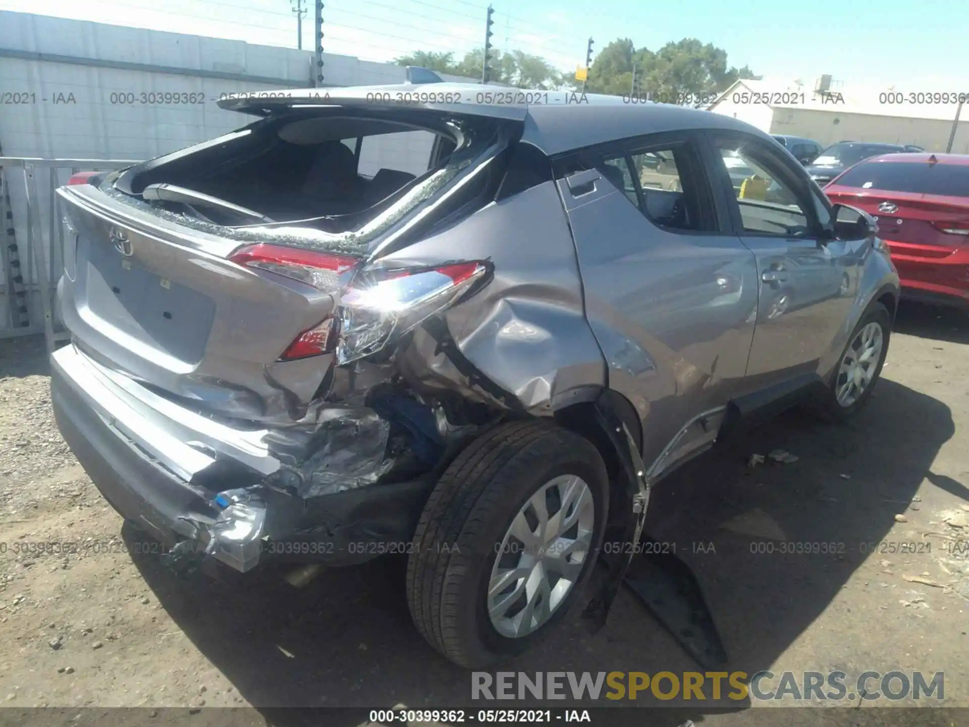 4 Photograph of a damaged car JTNKHMBX9L1075115 TOYOTA C-HR 2020