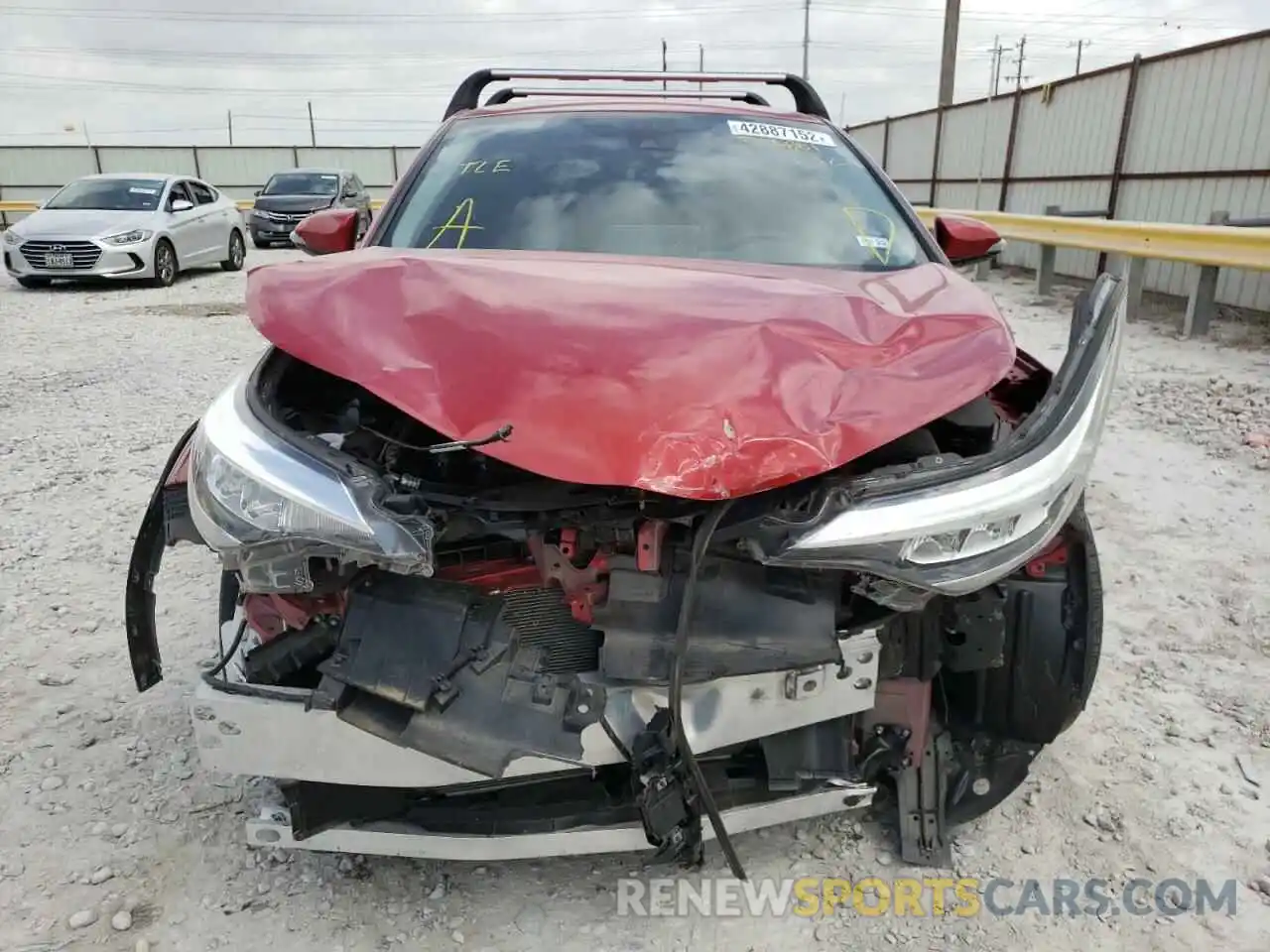 9 Photograph of a damaged car JTNKHMBX9L1076801 TOYOTA C-HR 2020