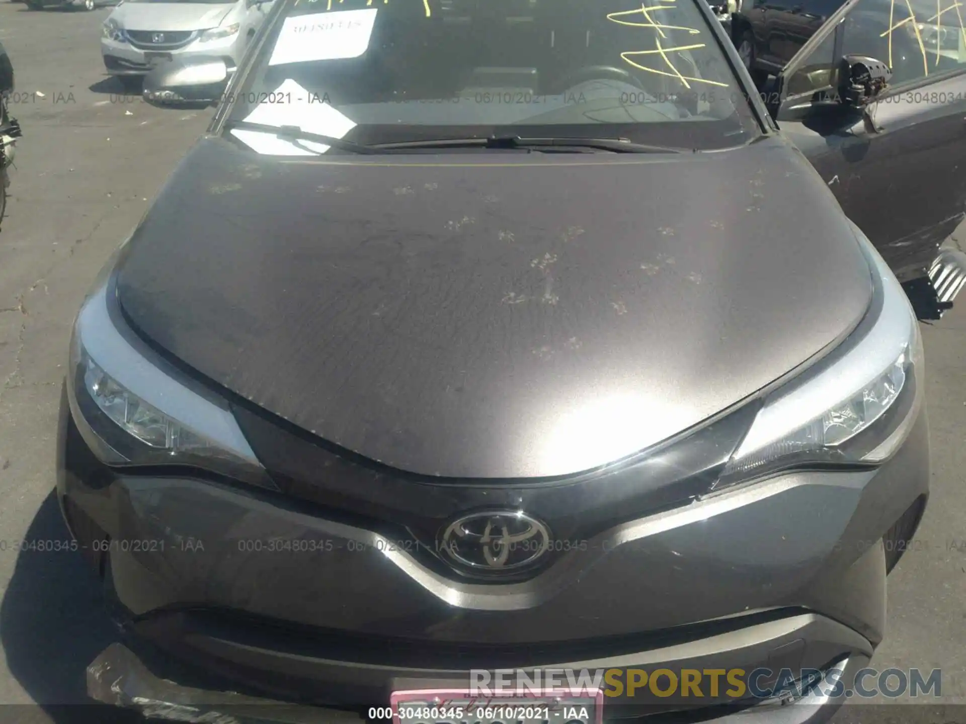 10 Photograph of a damaged car JTNKHMBX9L1081612 TOYOTA C-HR 2020