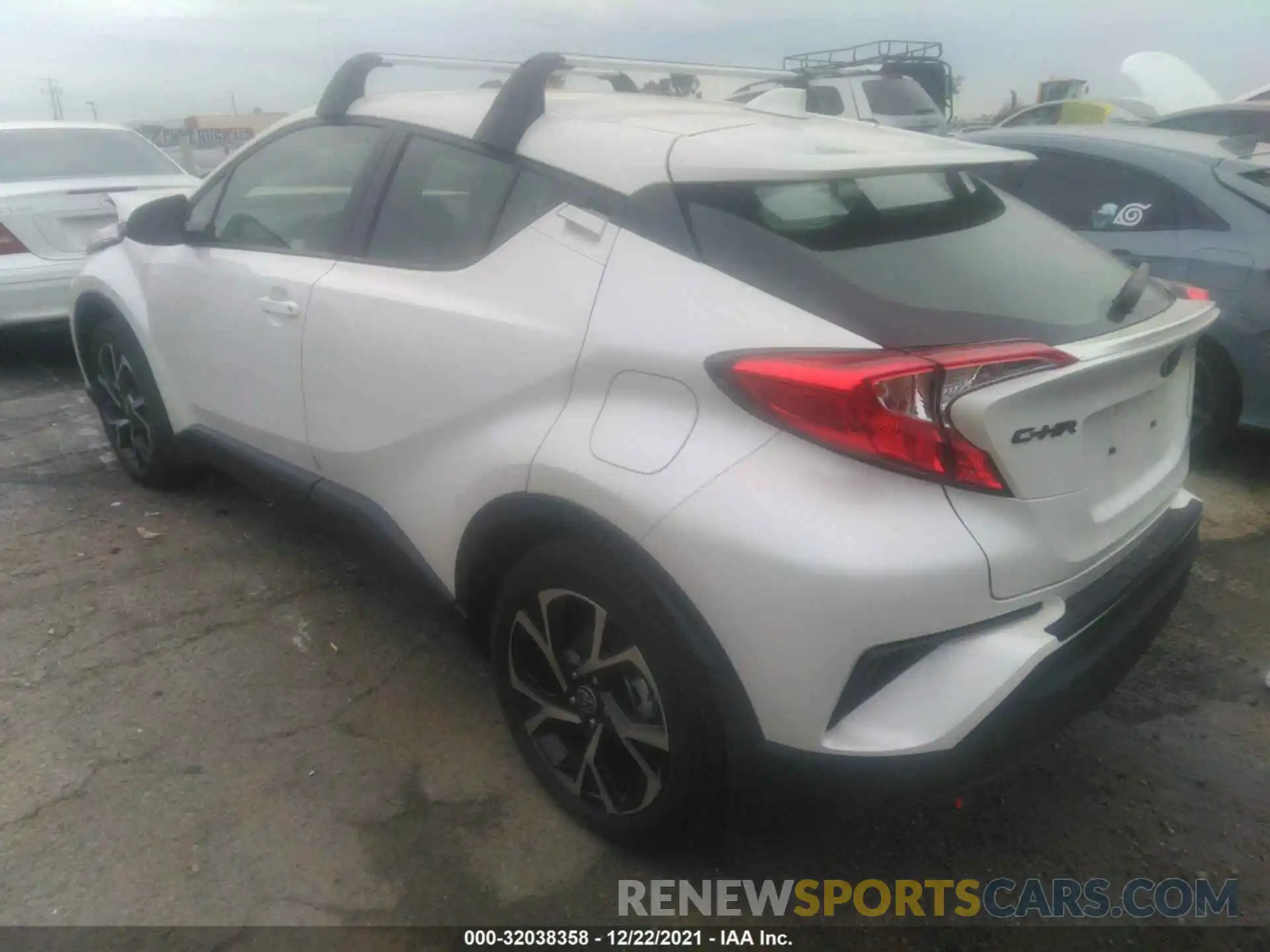 3 Photograph of a damaged car JTNKHMBX9L1082355 TOYOTA C-HR 2020