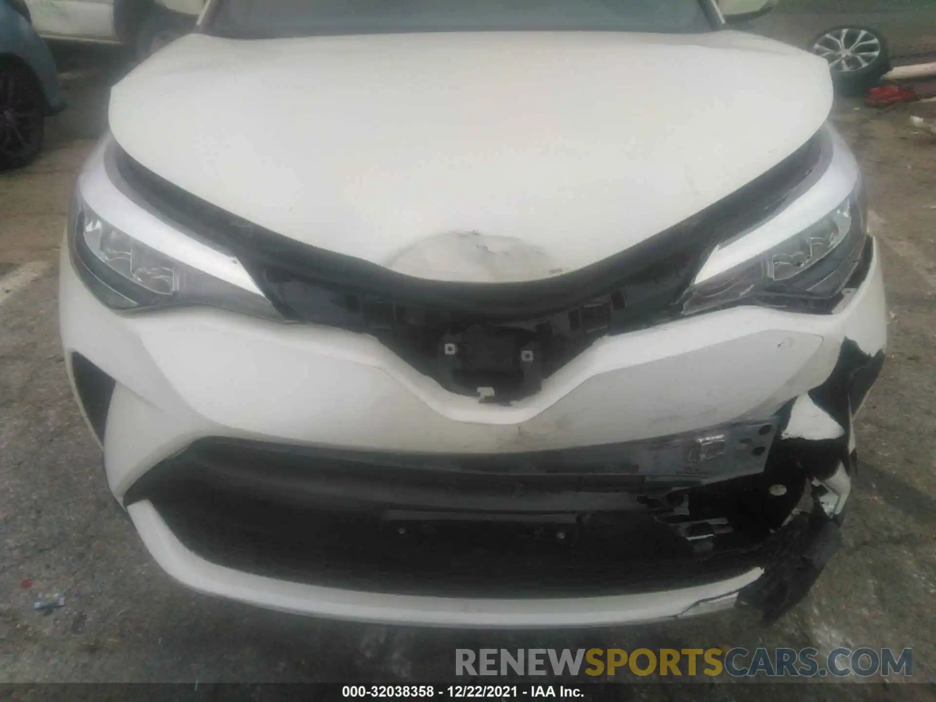 6 Photograph of a damaged car JTNKHMBX9L1082355 TOYOTA C-HR 2020