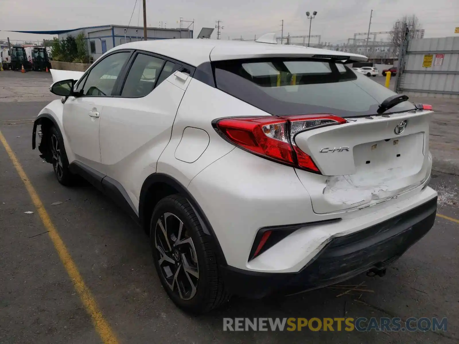 3 Photograph of a damaged car JTNKHMBX9L1084395 TOYOTA C-HR 2020