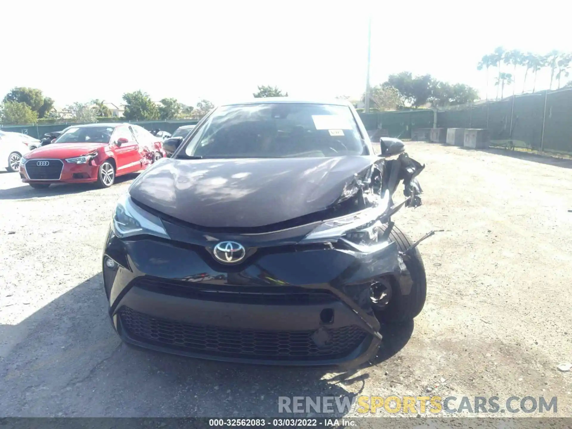 6 Photograph of a damaged car JTNKHMBX9L1092447 TOYOTA C-HR 2020