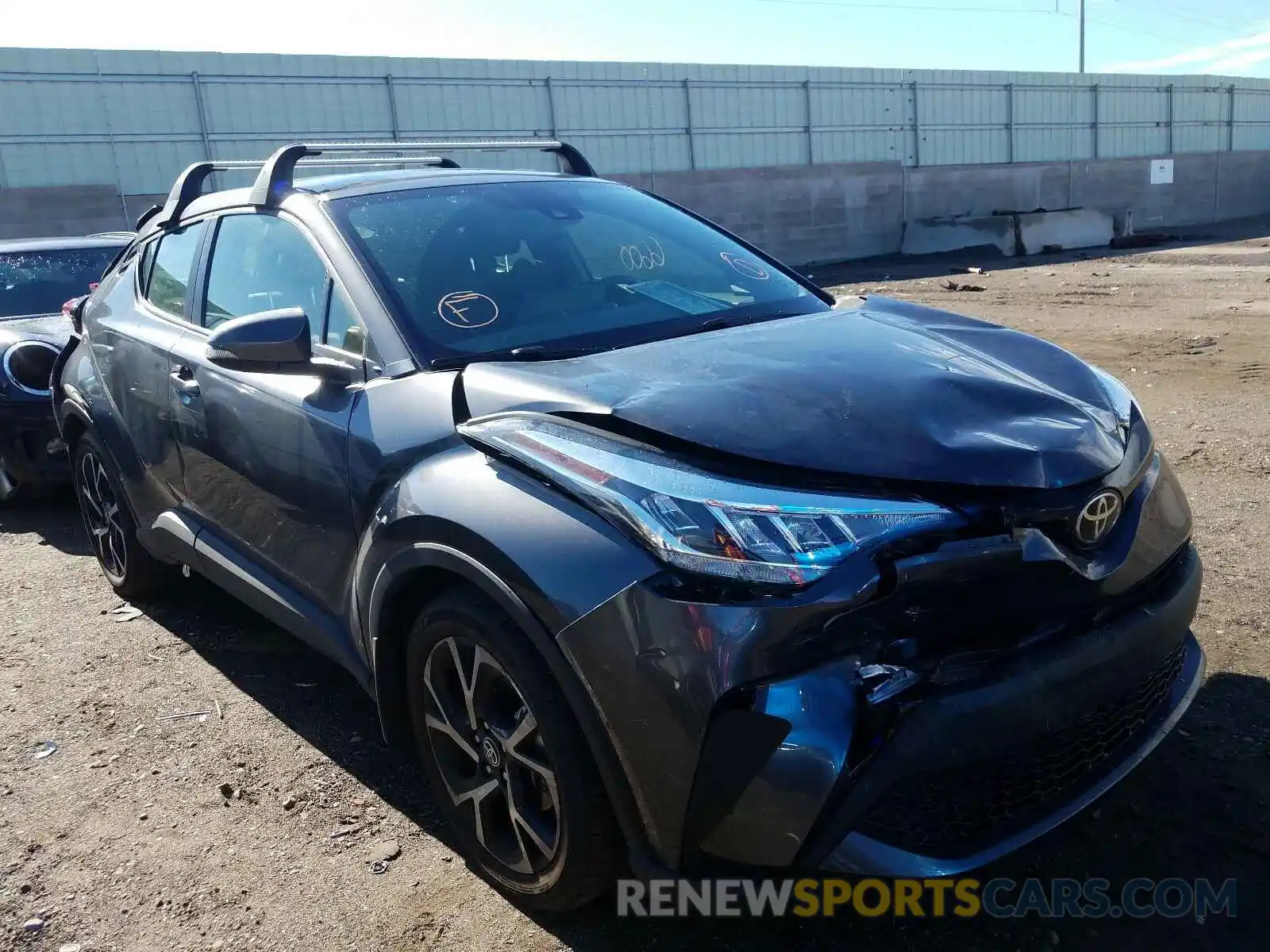 1 Photograph of a damaged car JTNKHMBXXL1065953 TOYOTA C-HR 2020