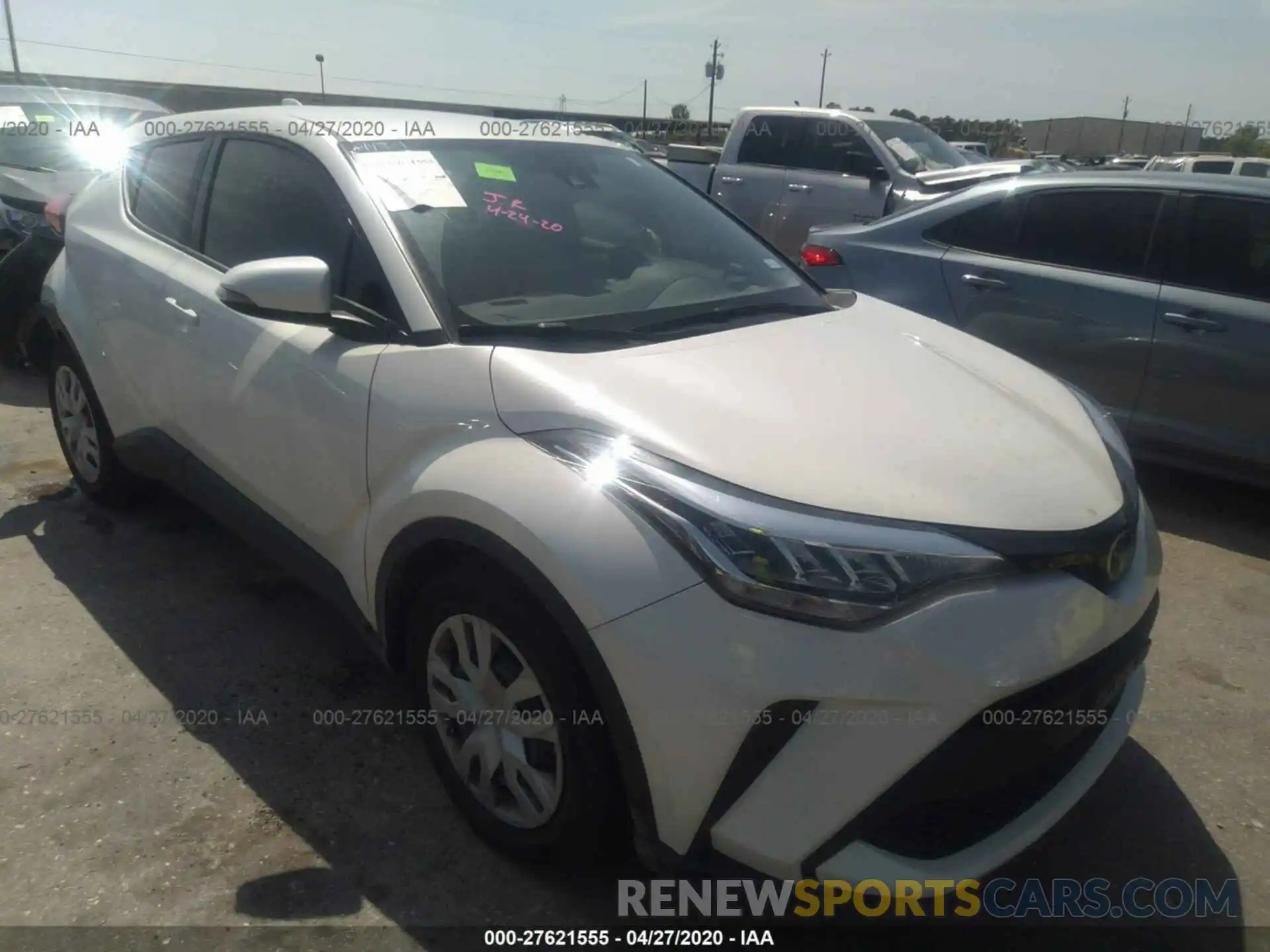 1 Photograph of a damaged car JTNKHMBXXL1069288 TOYOTA C-HR 2020