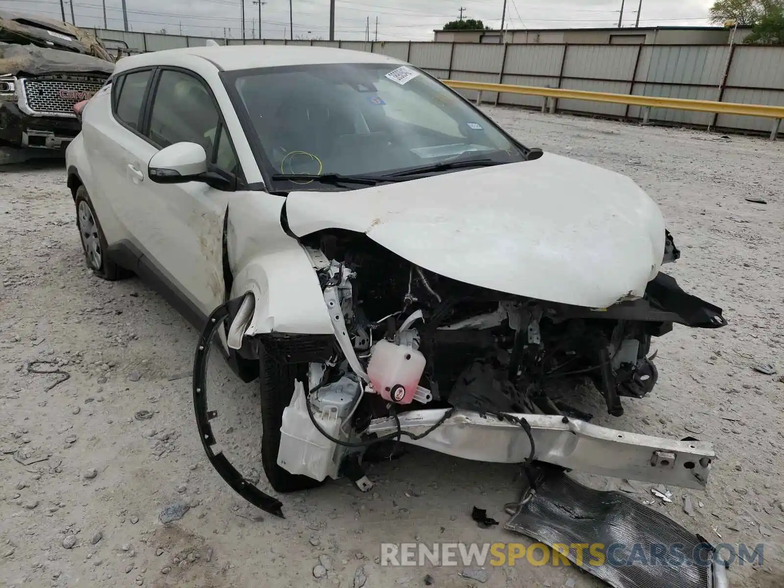 1 Photograph of a damaged car JTNKHMBXXL1073454 TOYOTA C-HR 2020