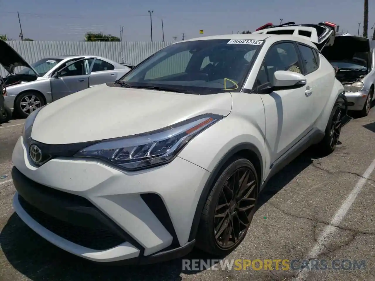 2 Photograph of a damaged car JTNKHMBXXL1075544 TOYOTA C-HR 2020