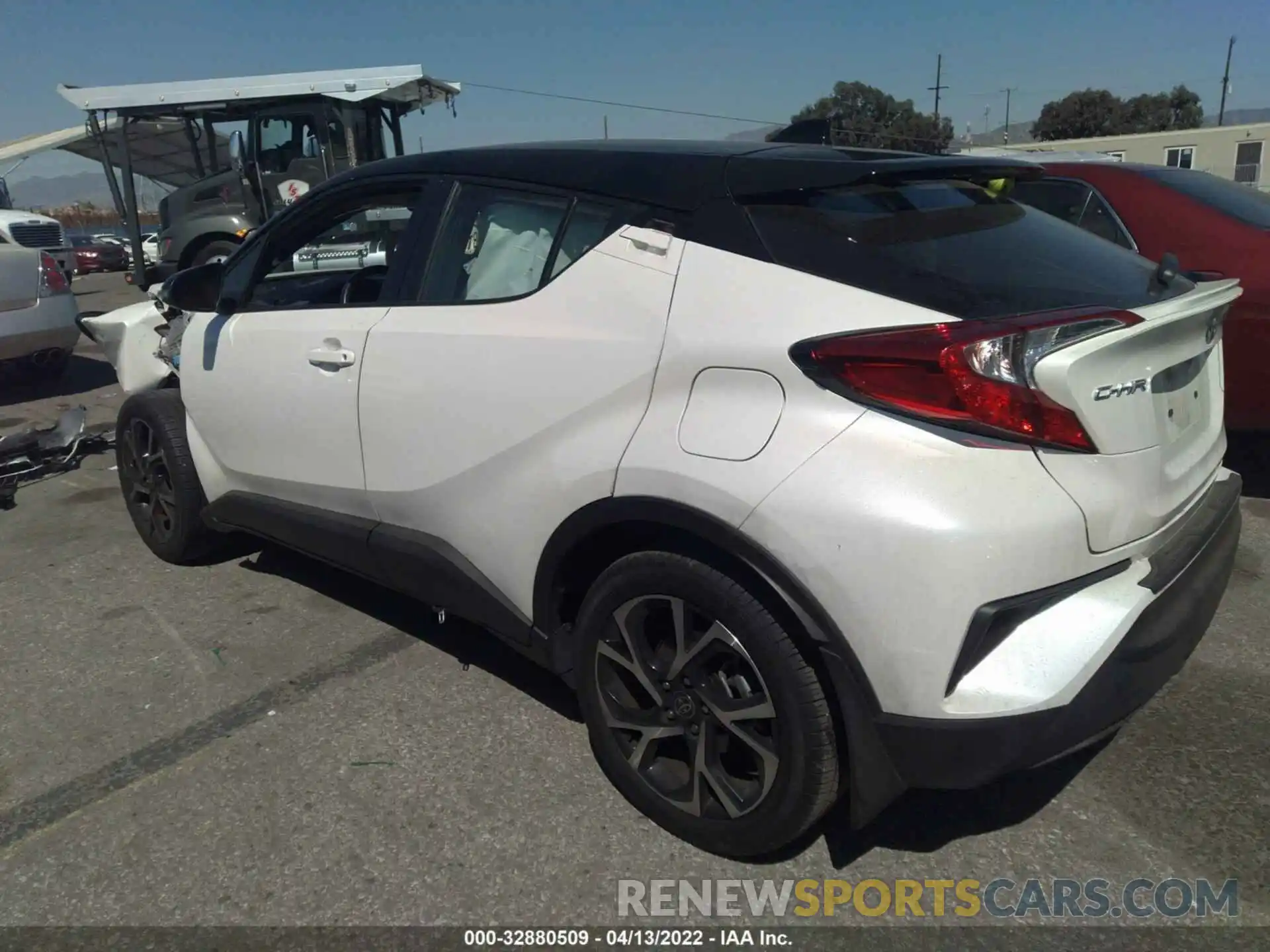 3 Photograph of a damaged car JTNKHMBXXL1080453 TOYOTA C-HR 2020