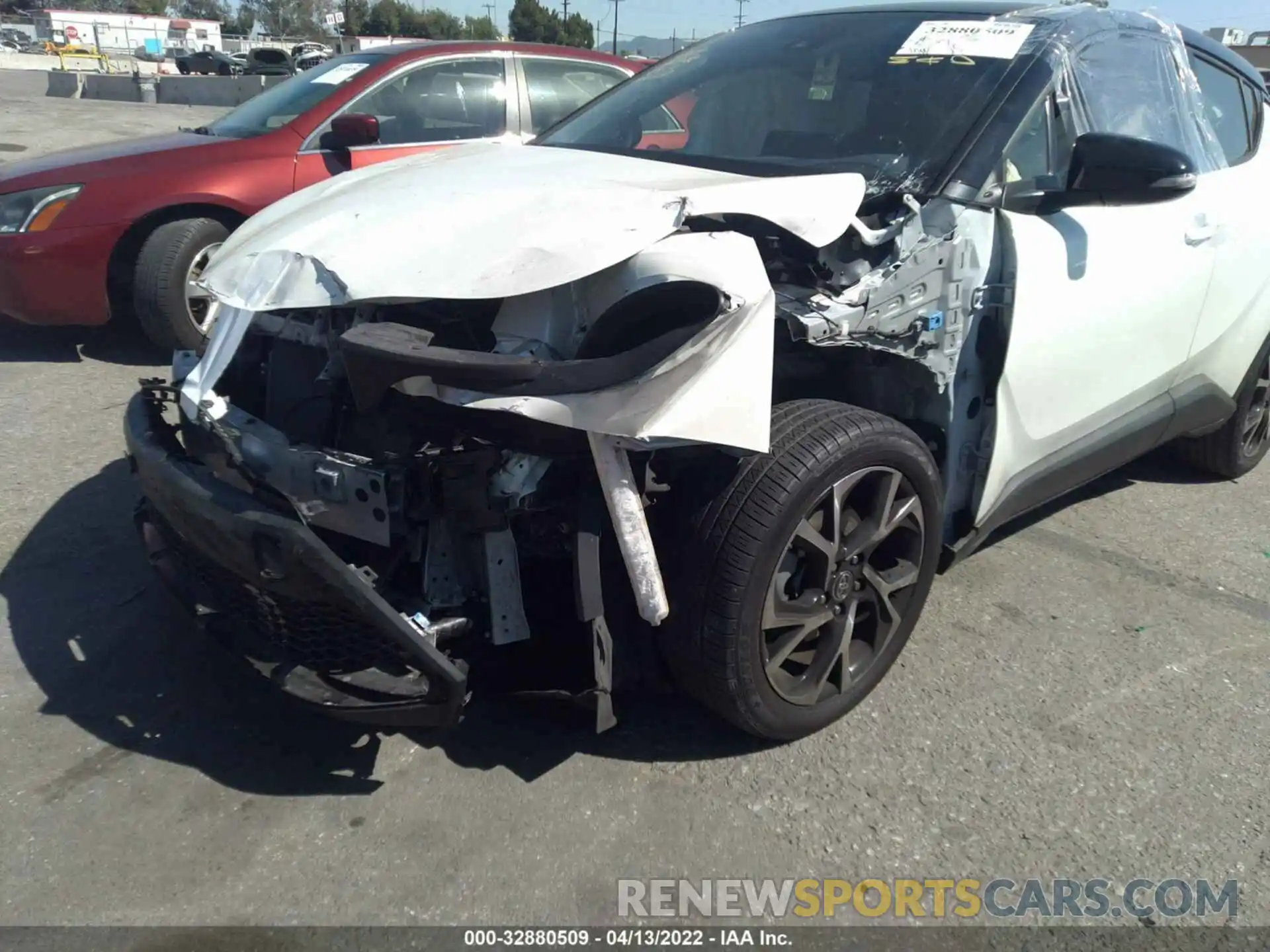 6 Photograph of a damaged car JTNKHMBXXL1080453 TOYOTA C-HR 2020