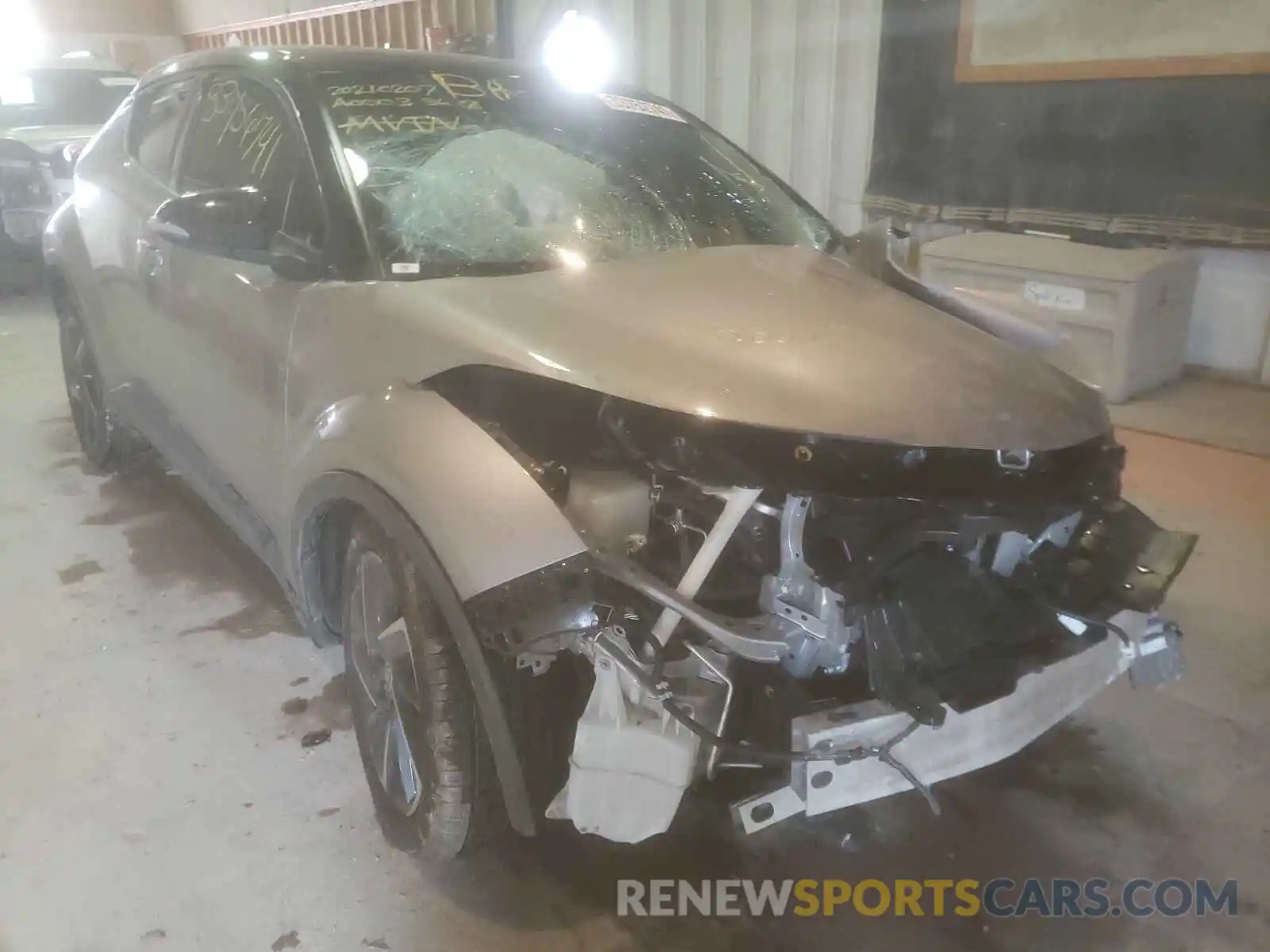 1 Photograph of a damaged car JTNKHMBXXL1086012 TOYOTA C-HR 2020