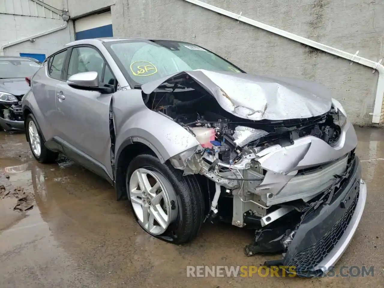 1 Photograph of a damaged car NMTKHMBX0LR101655 TOYOTA C-HR 2020