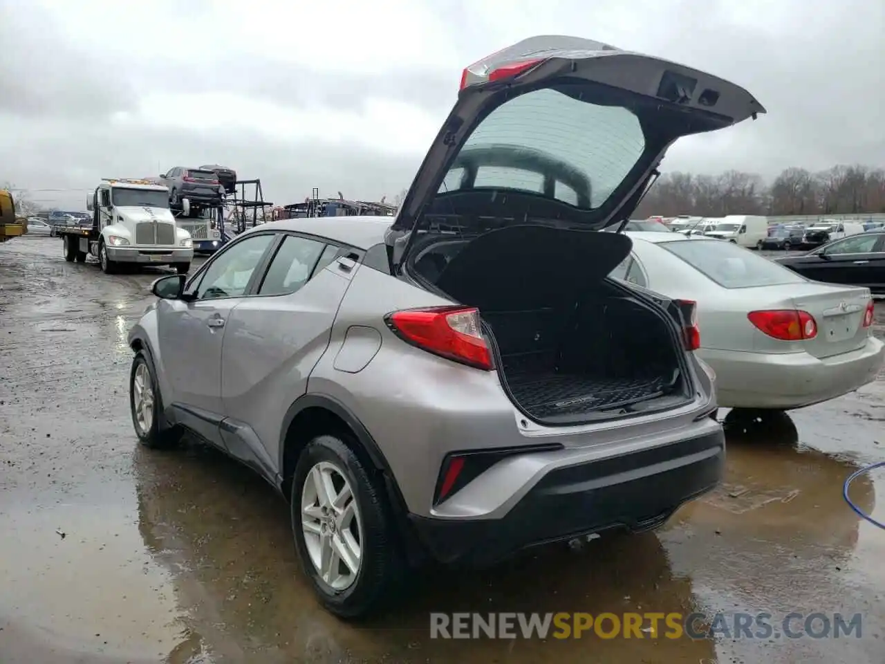 3 Photograph of a damaged car NMTKHMBX0LR101655 TOYOTA C-HR 2020