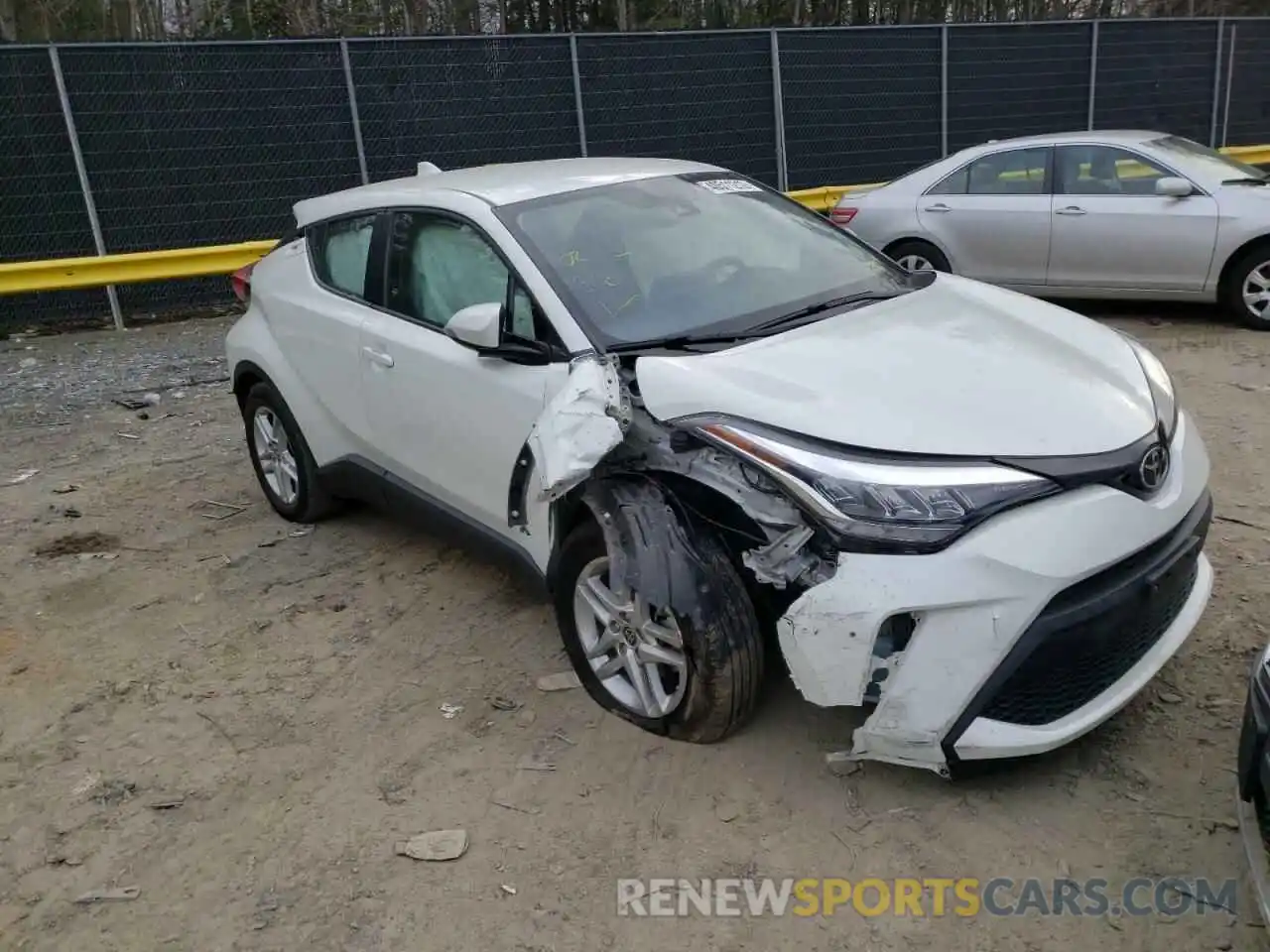 1 Photograph of a damaged car NMTKHMBX0LR103390 TOYOTA C-HR 2020