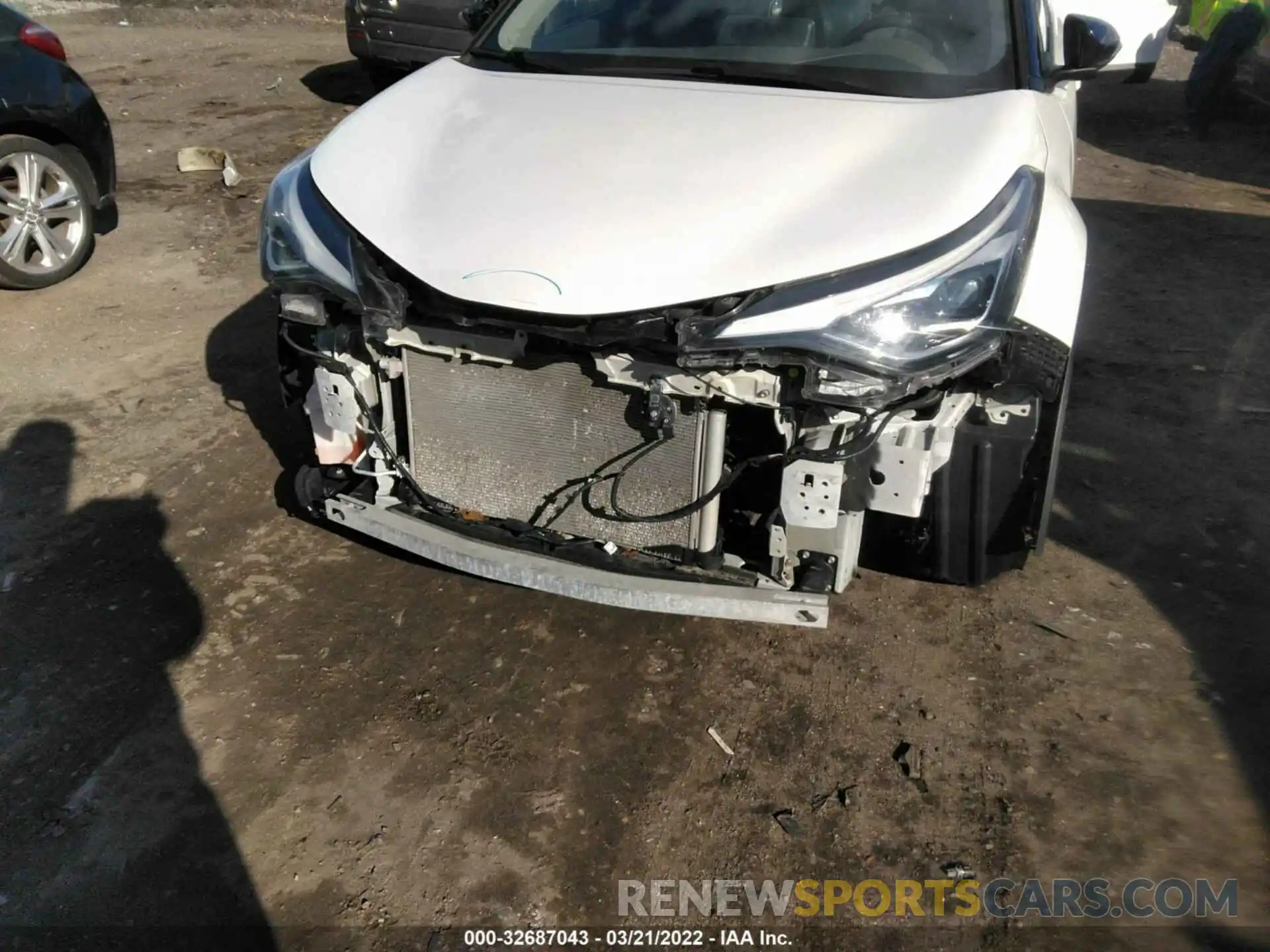 6 Photograph of a damaged car NMTKHMBX0LR103762 TOYOTA C-HR 2020