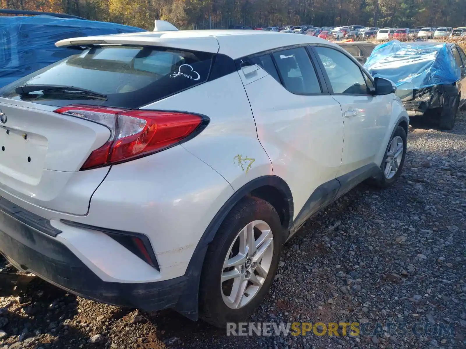 4 Photograph of a damaged car NMTKHMBX0LR105270 TOYOTA C-HR 2020