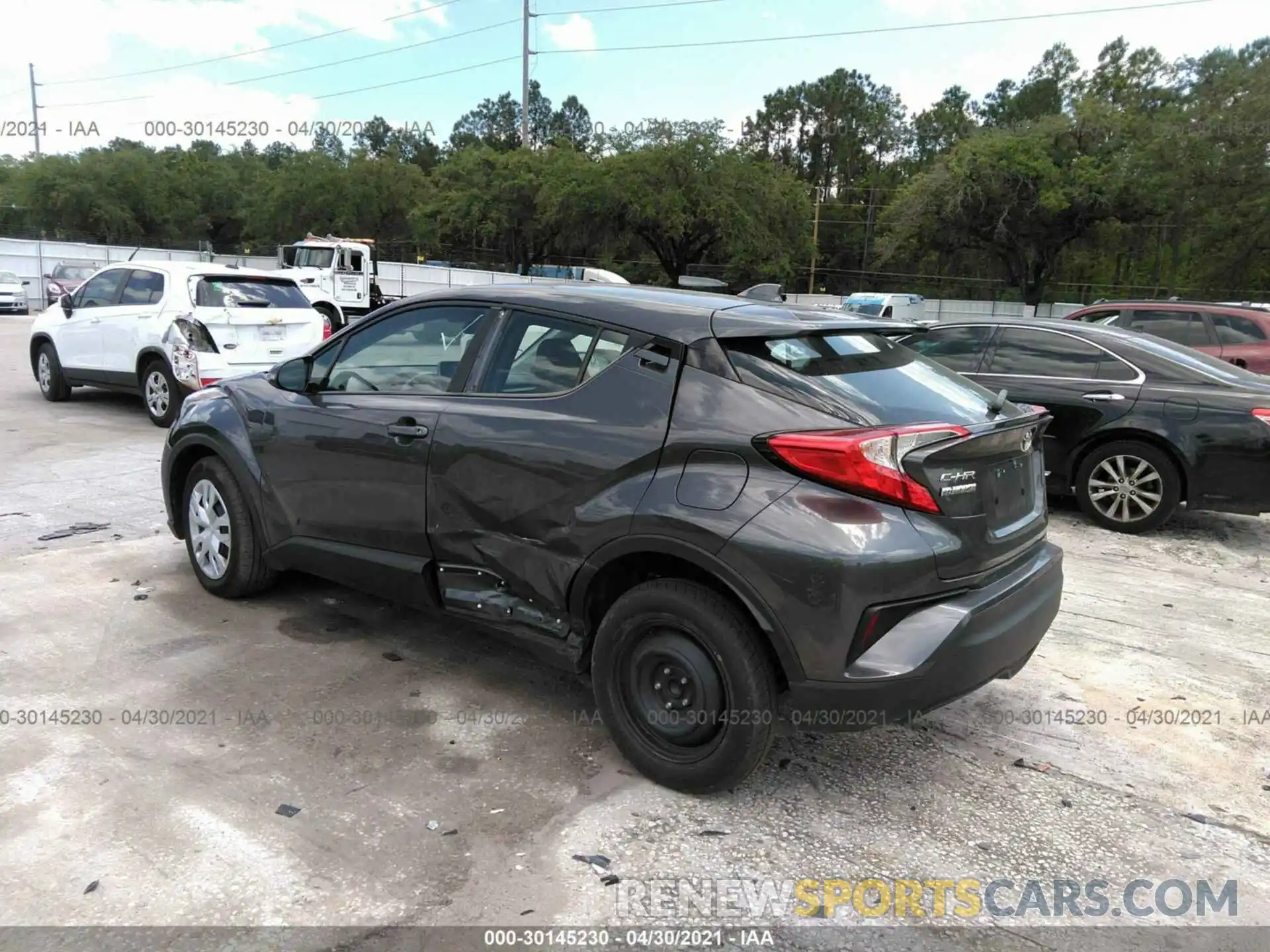 3 Photograph of a damaged car NMTKHMBX0LR105818 TOYOTA C-HR 2020