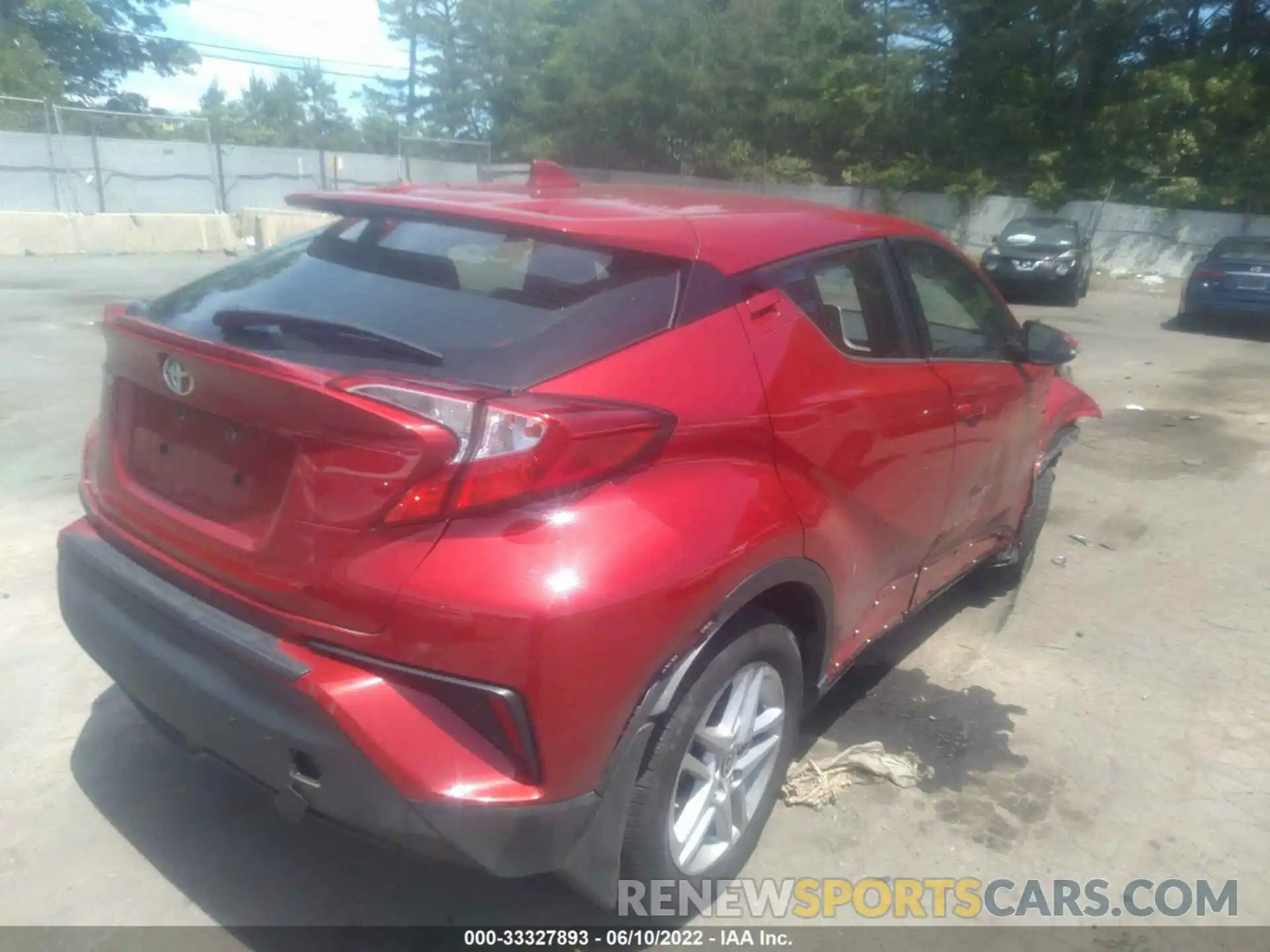 4 Photograph of a damaged car NMTKHMBX0LR108265 TOYOTA C-HR 2020