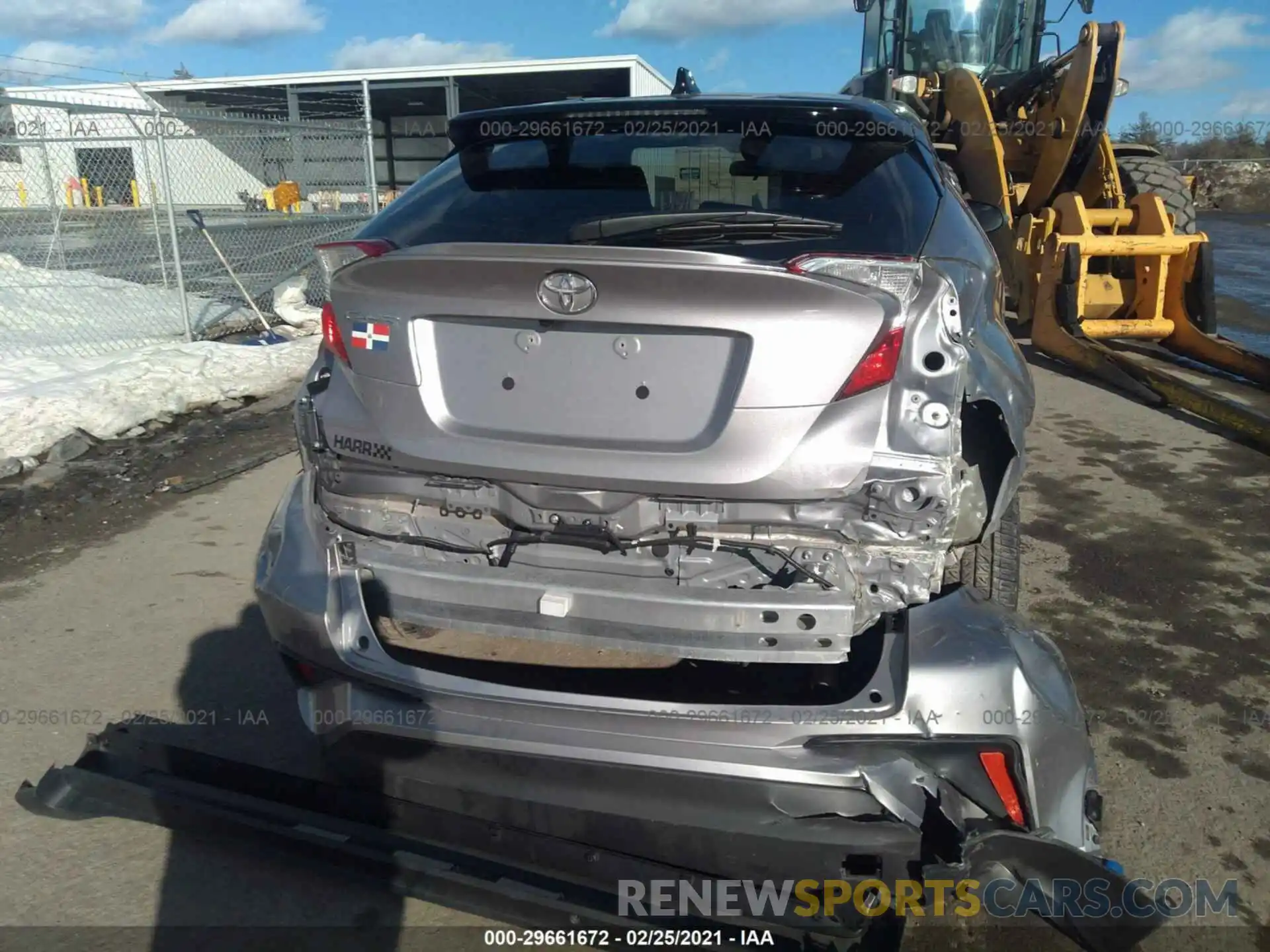 6 Photograph of a damaged car NMTKHMBX0LR110324 TOYOTA C-HR 2020